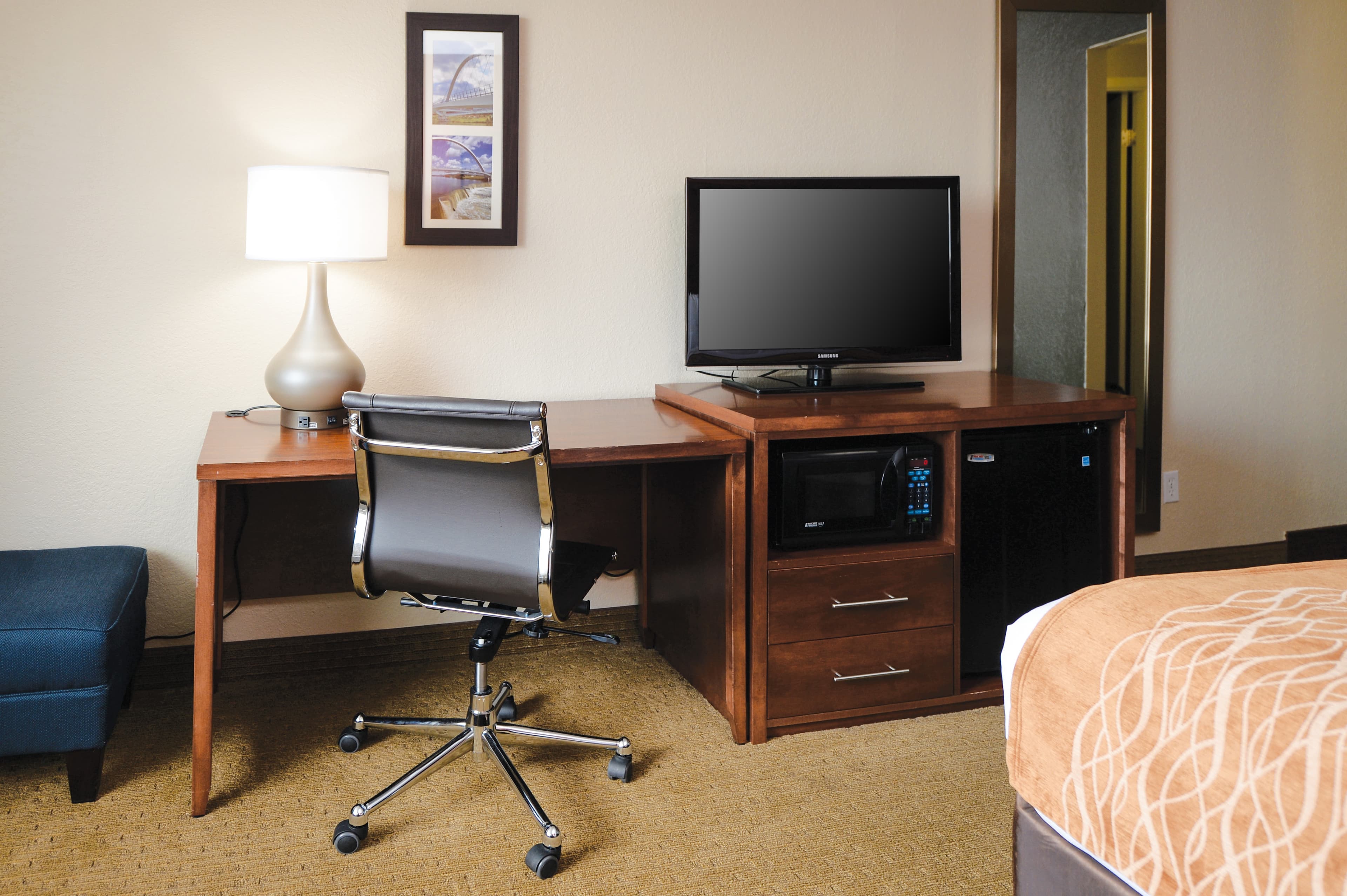 Comfort Inn & Suites Event Center — 2