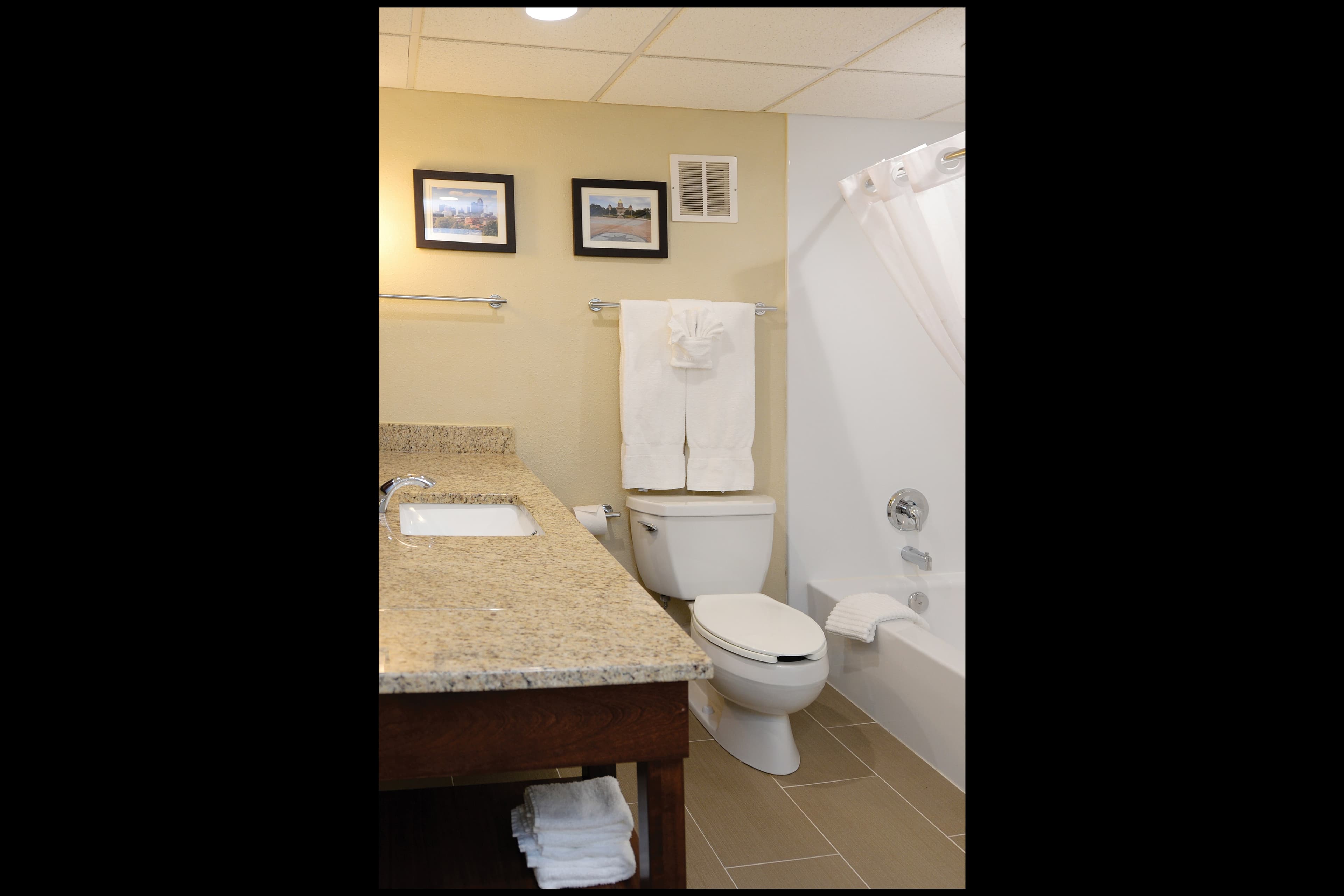 Comfort Inn & Suites Event Center — 20