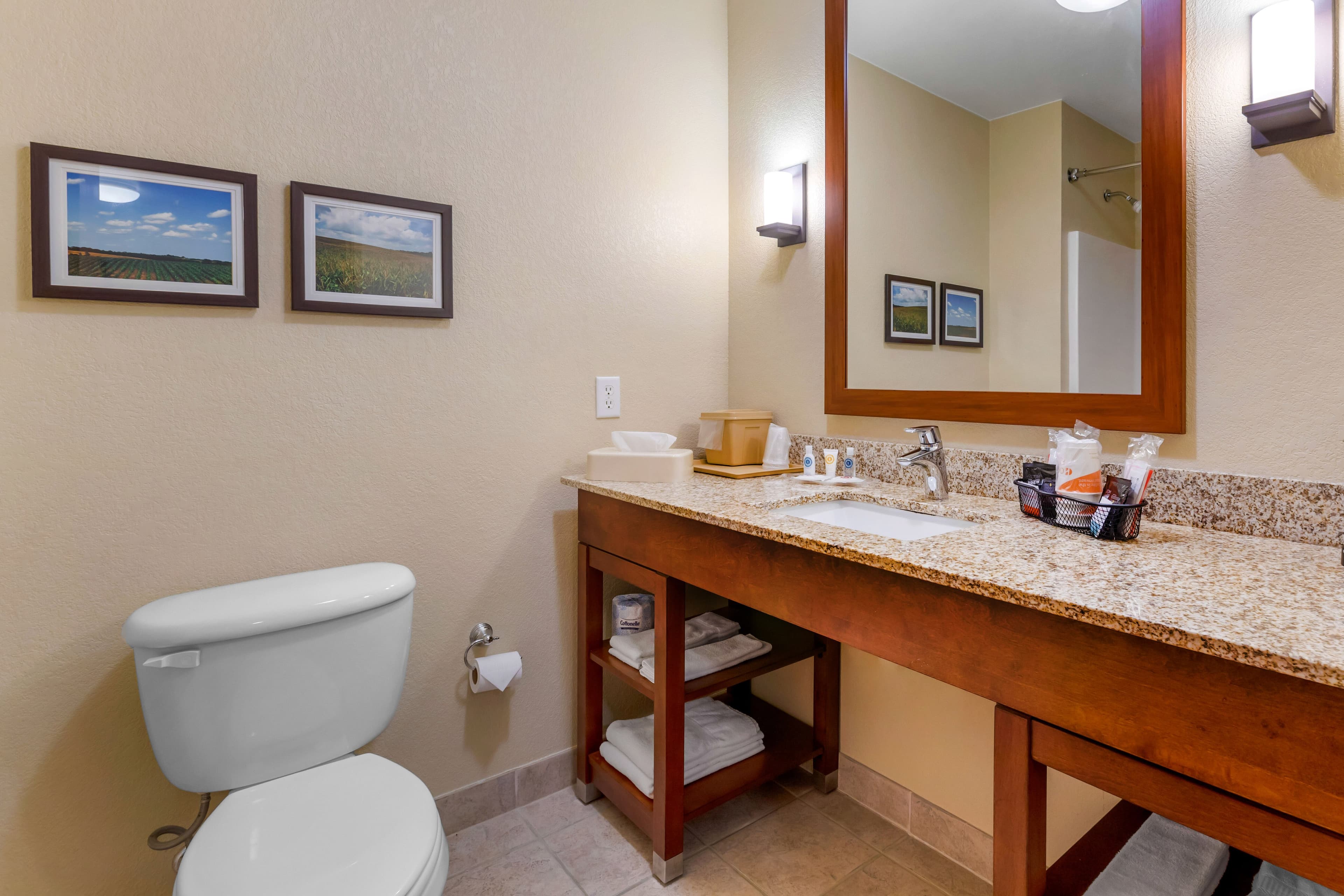 Comfort Suites Burlington — 24