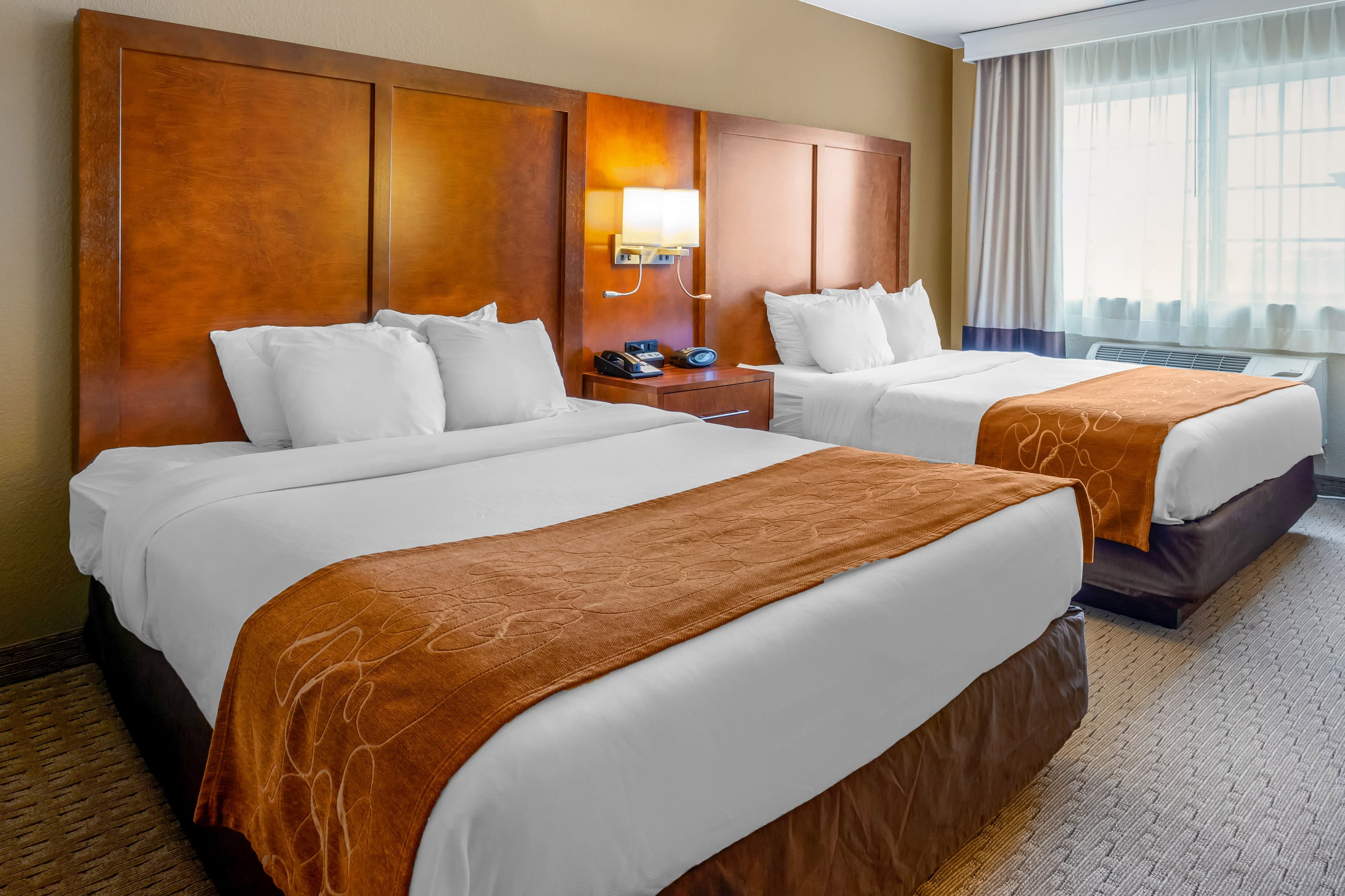 Comfort Suites Burlington — 31