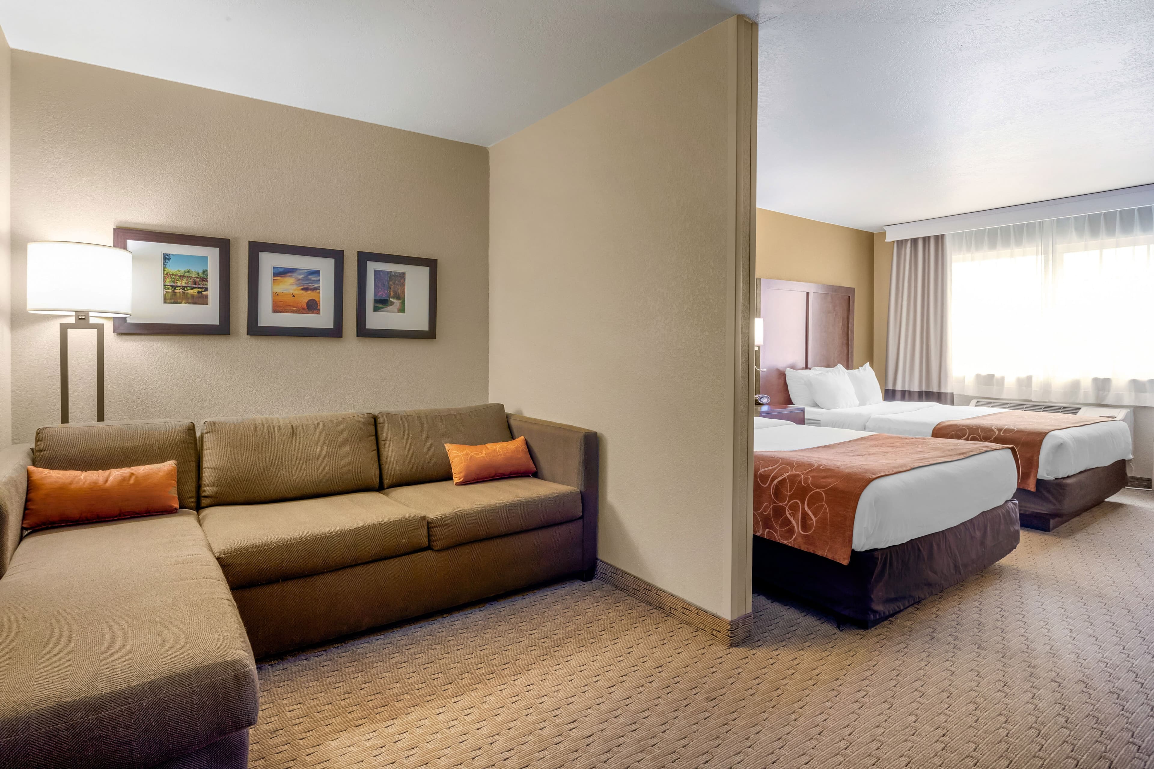 Comfort Suites Burlington — 32