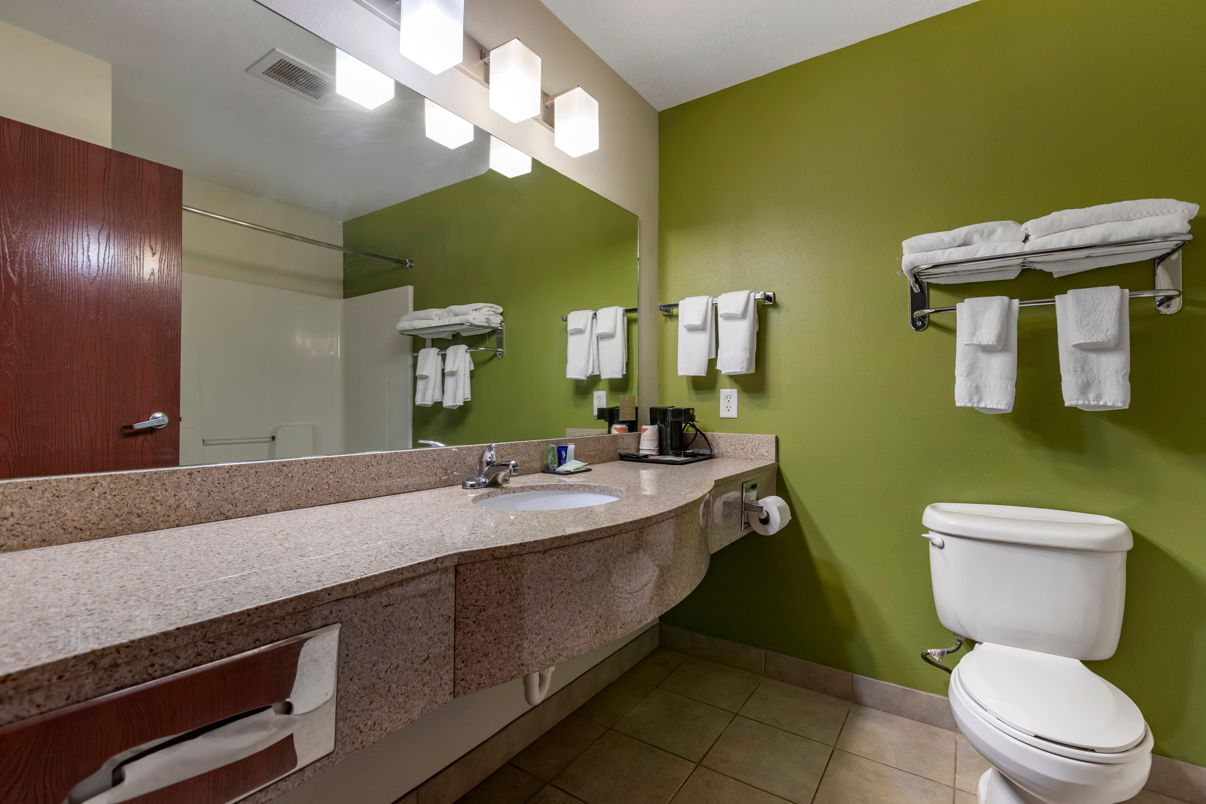 Sleep Inn & Suites Pleasant Hill - Des Moines — 7