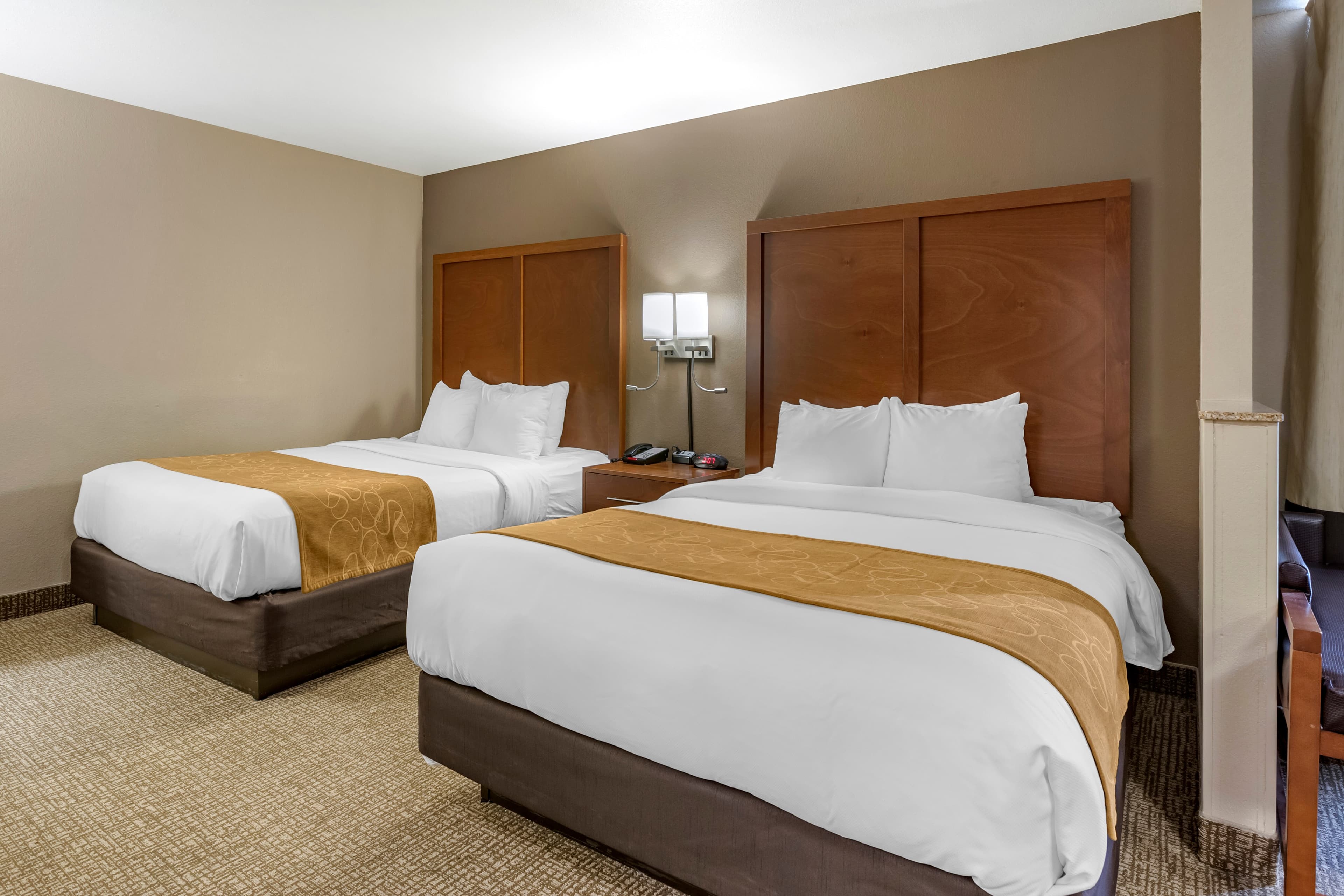 Comfort Suites Coralville I-80 — 12
