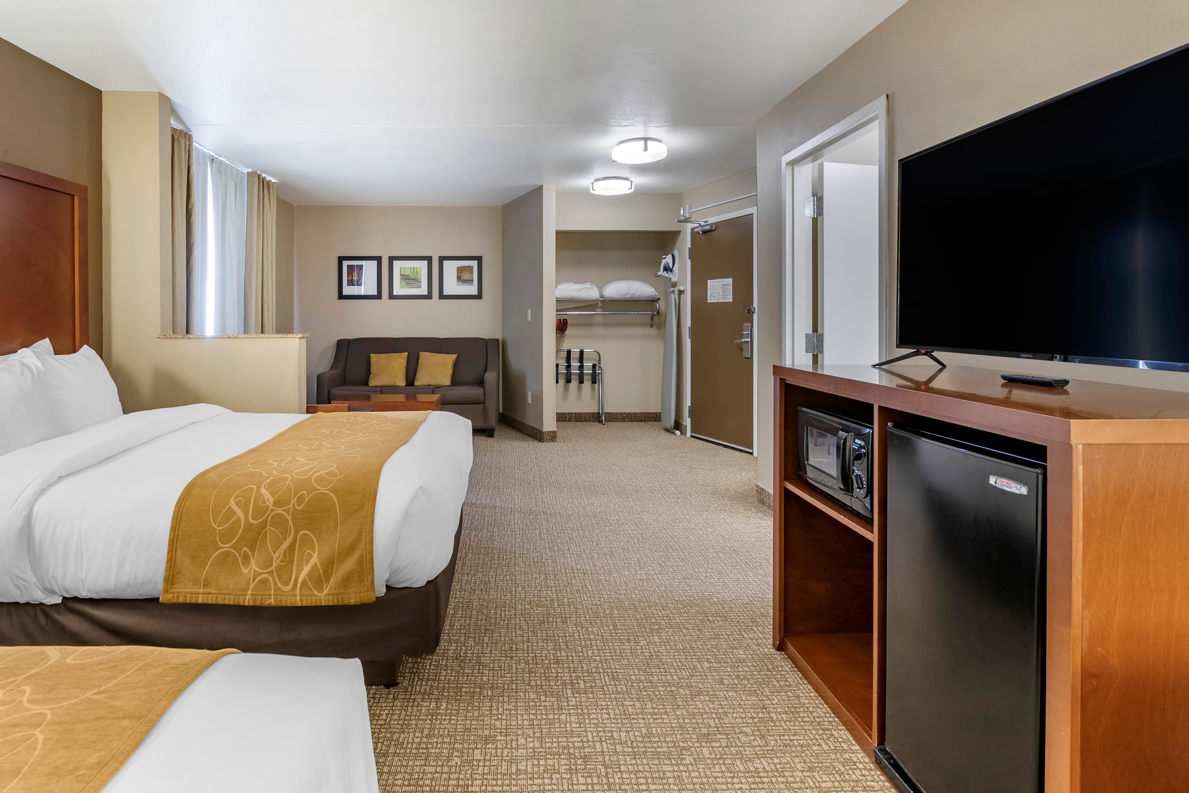 Comfort Suites Coralville I-80 — 9