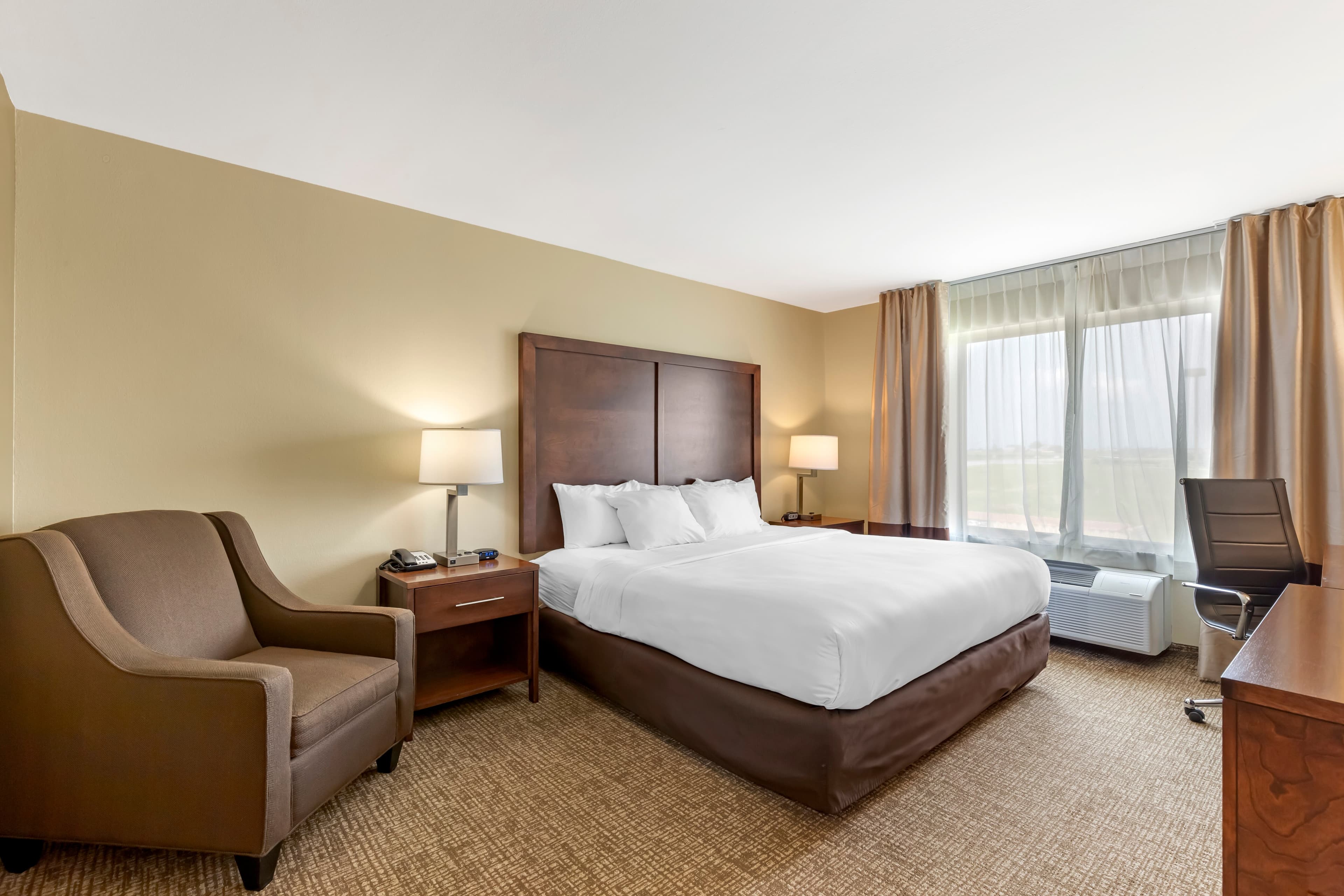 Comfort Inn & Suites Grinnell near I-80 — 22