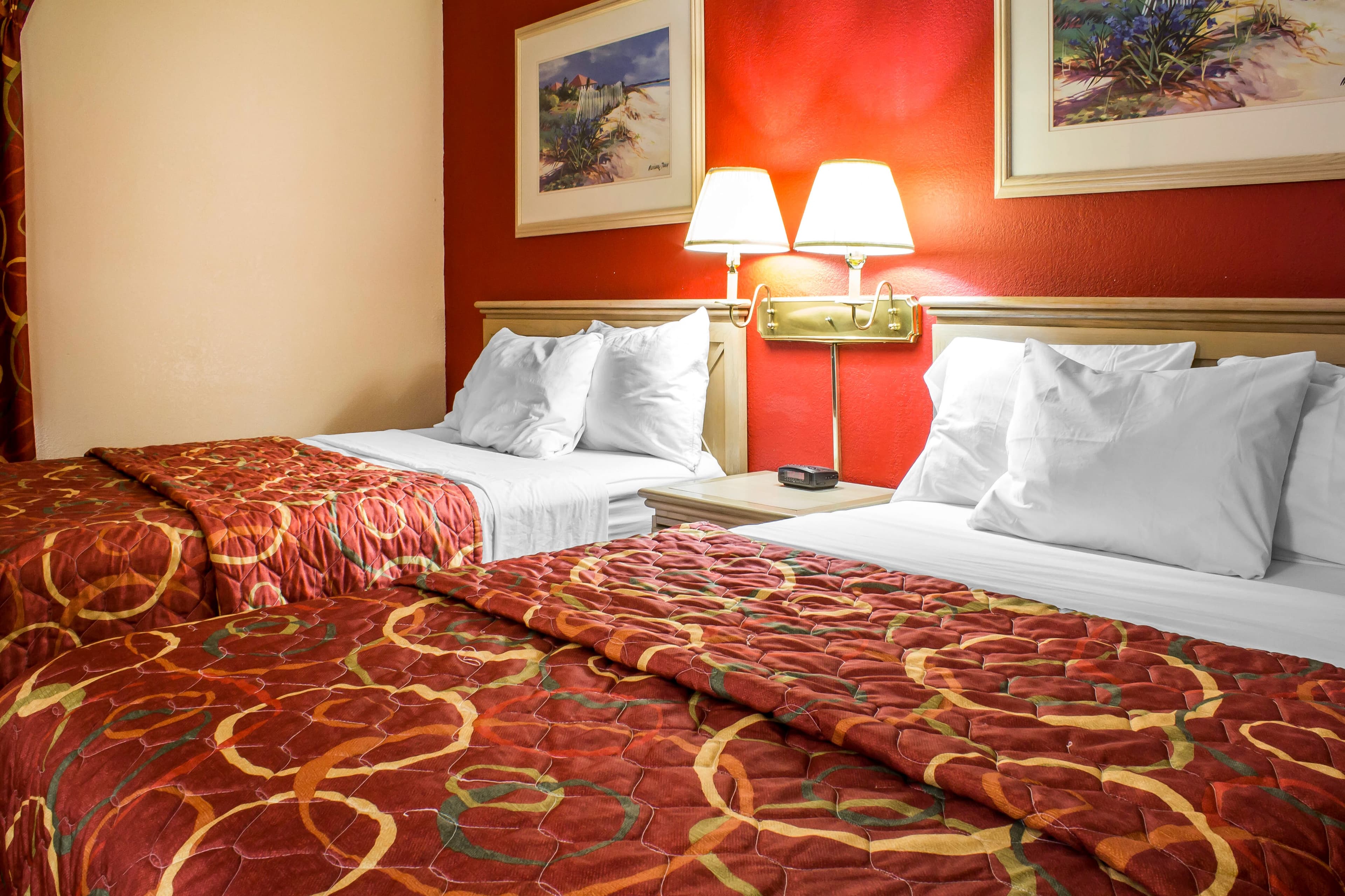 Econo Lodge Inn & Suites Walnut — 6