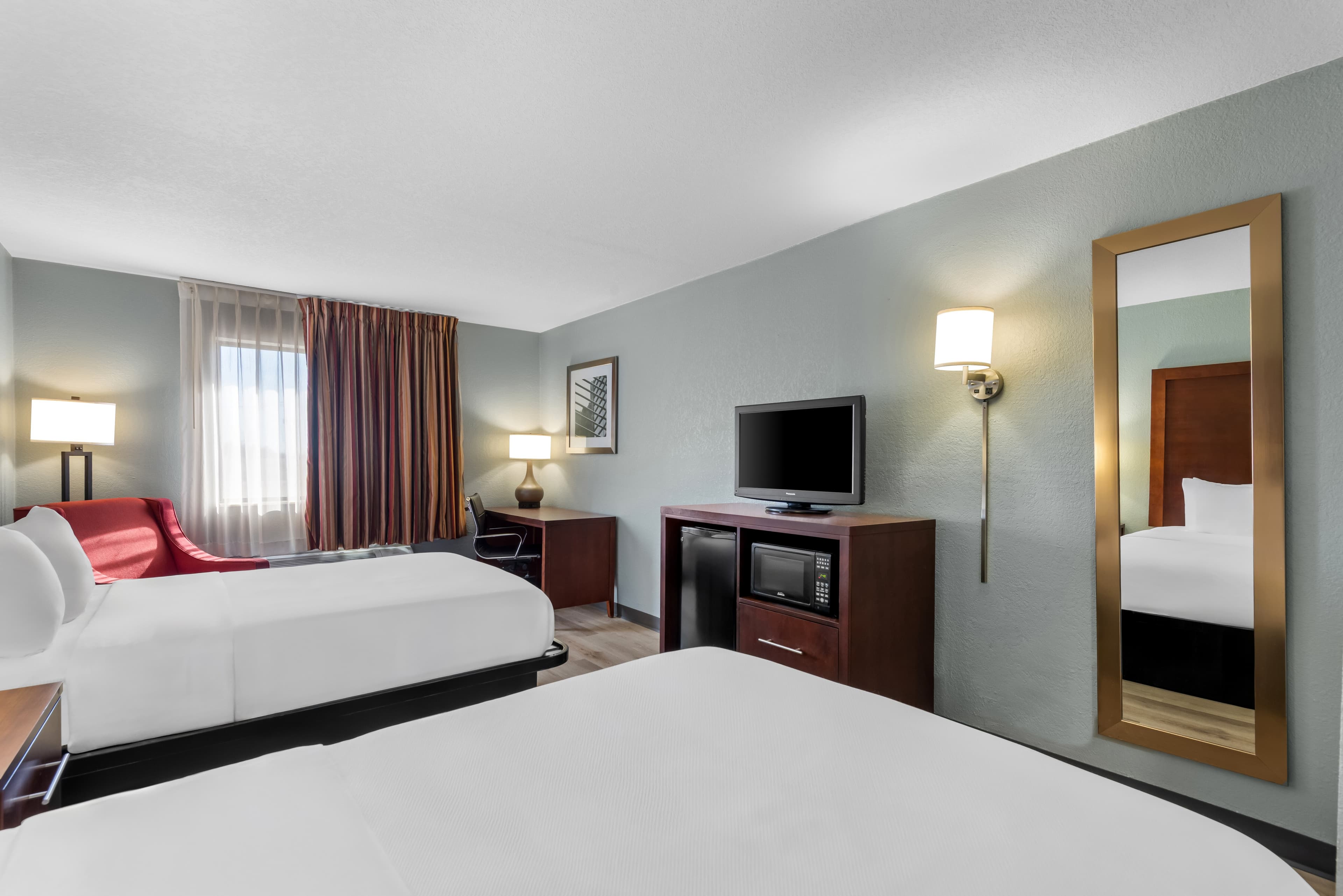 Quality Inn Waverly - Image 4