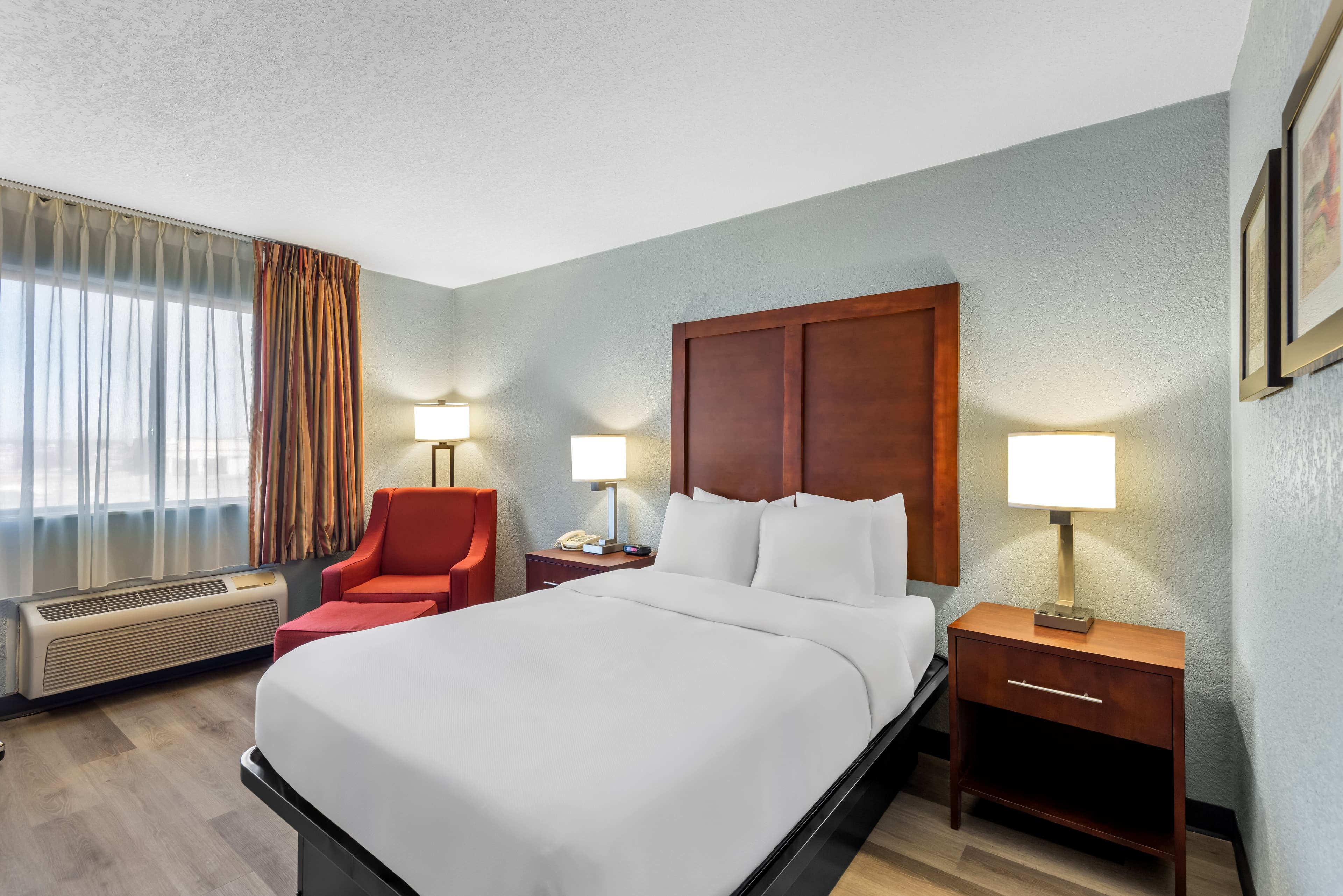 Quality Inn Waverly - Image 5