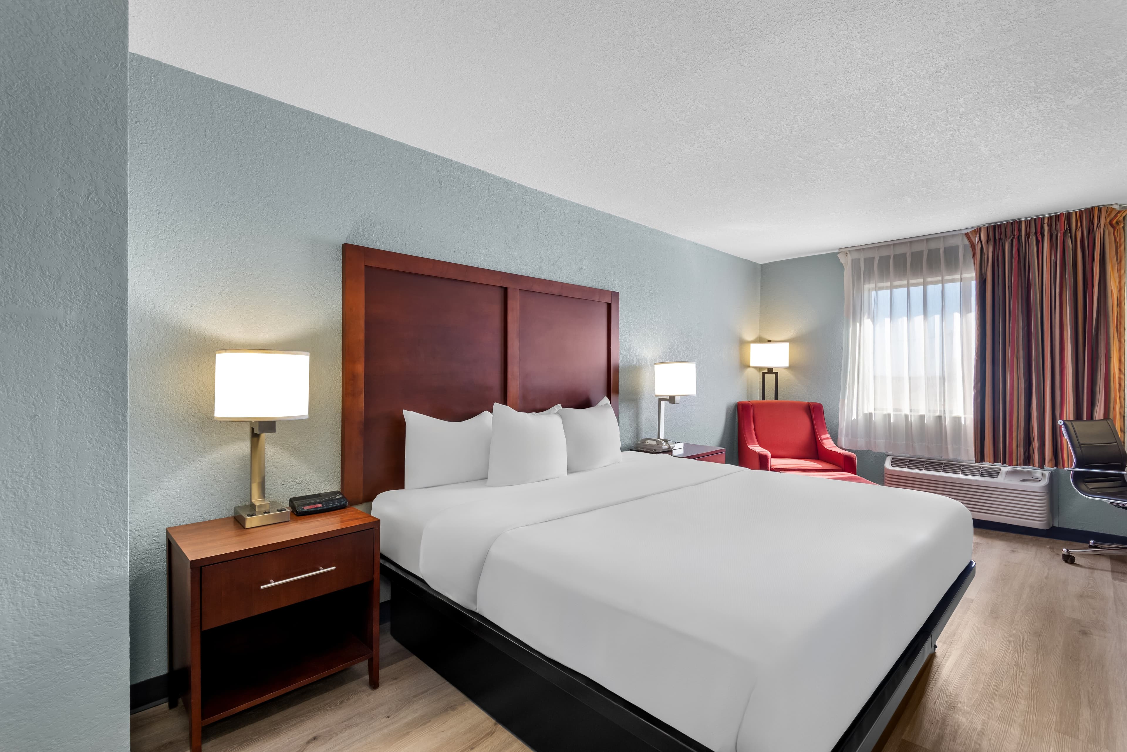 Quality Inn Waverly — 9