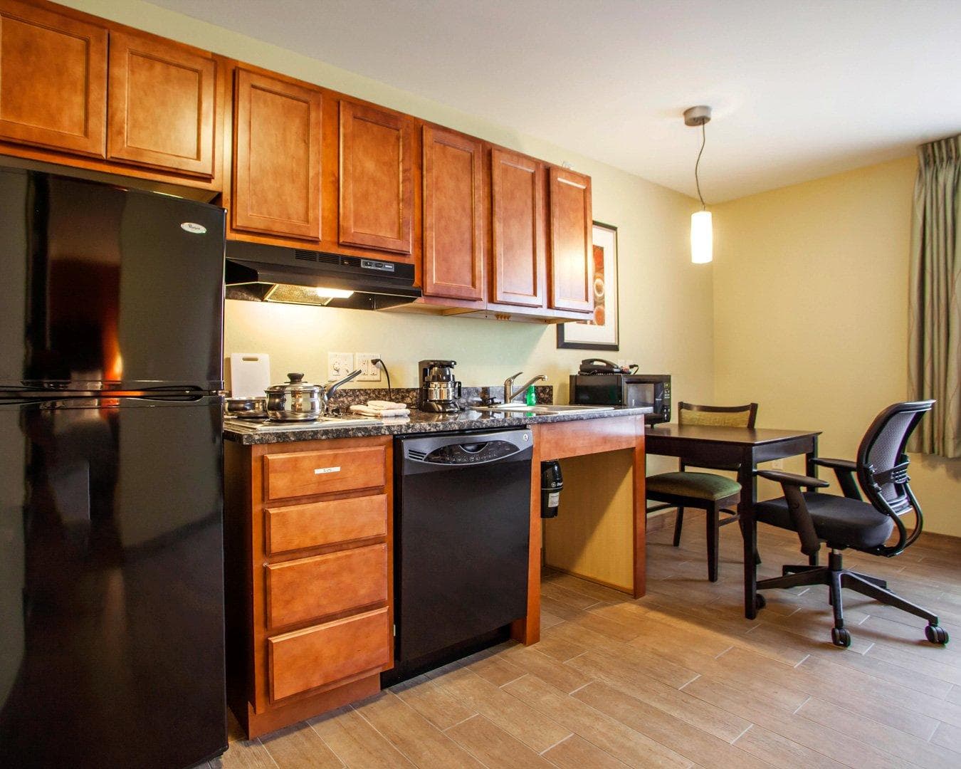 Suburban Studios Cedar Falls - Image 1