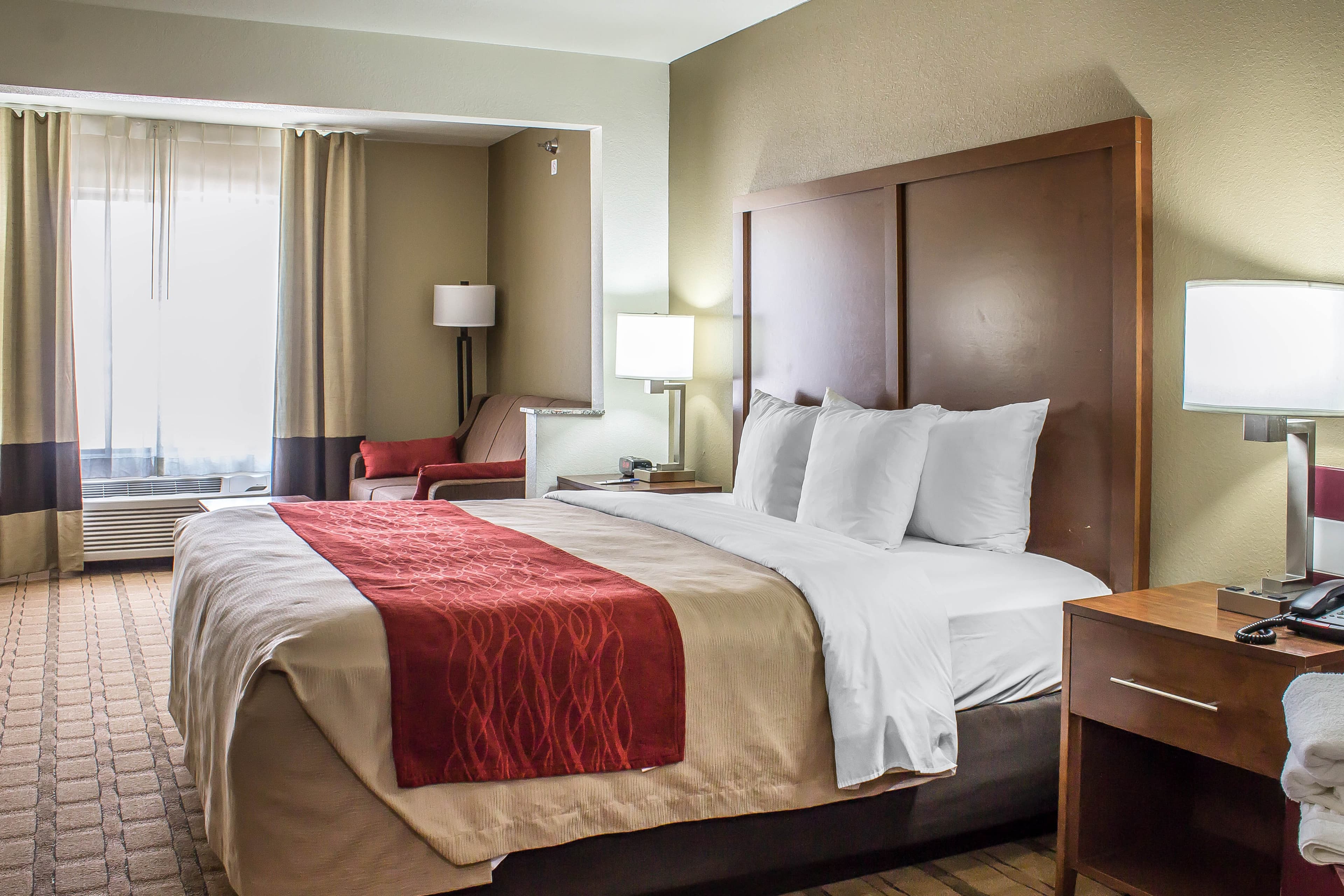 Comfort Inn & Suites Cedar Rapids North - Collins Road — 24
