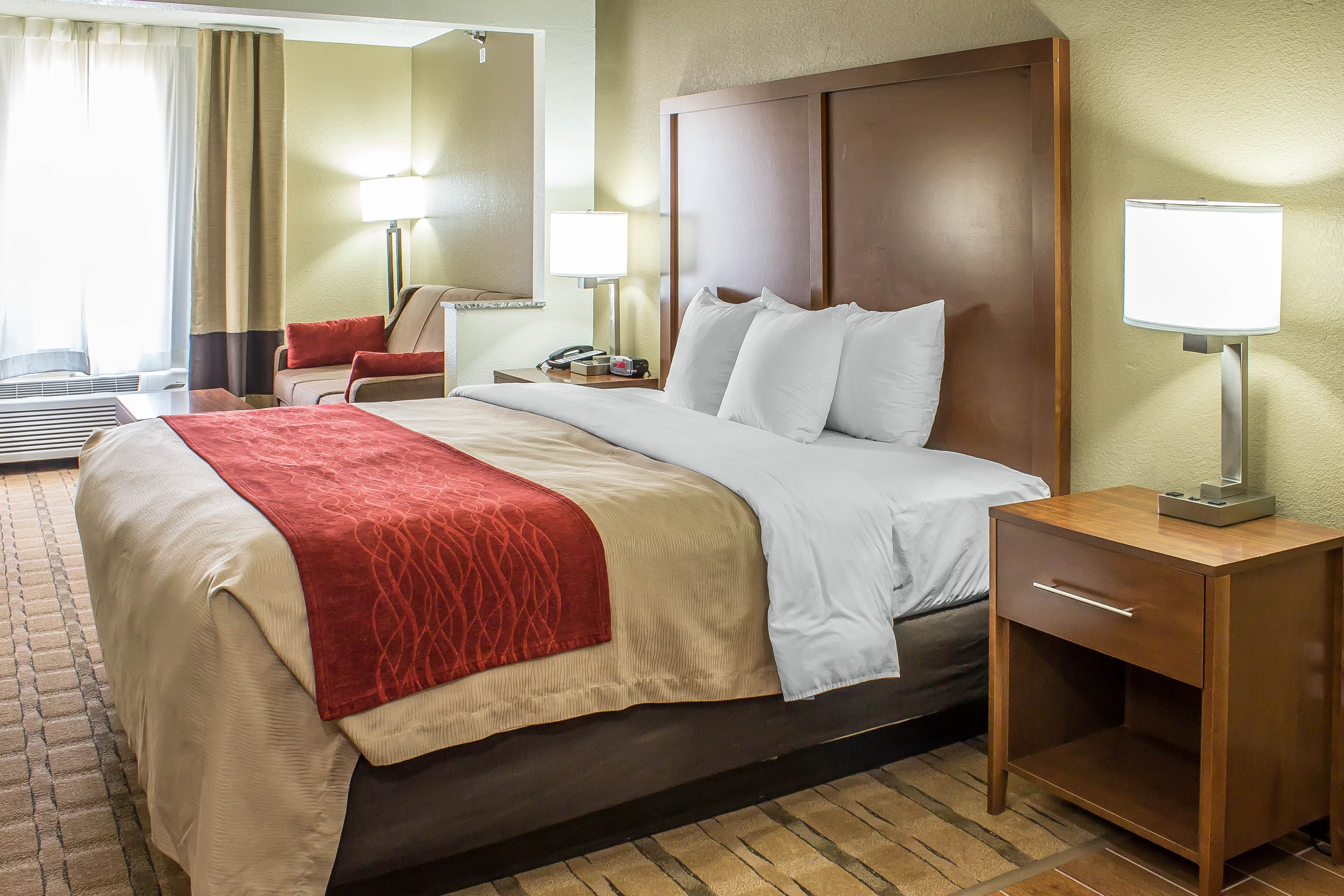 Comfort Inn & Suites Cedar Rapids North - Collins Road — 14