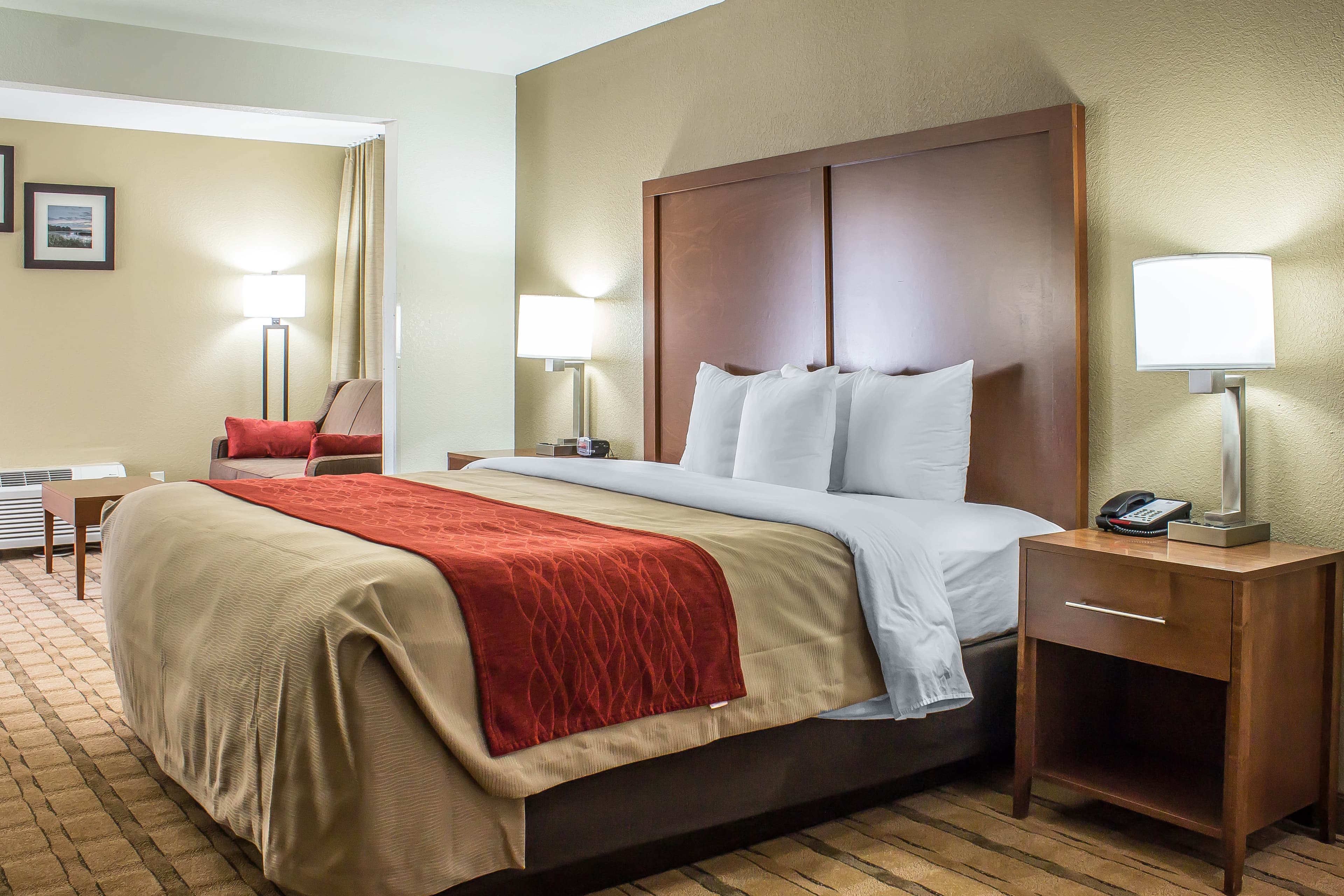 Comfort Inn & Suites Cedar Rapids North - Collins Road — 31