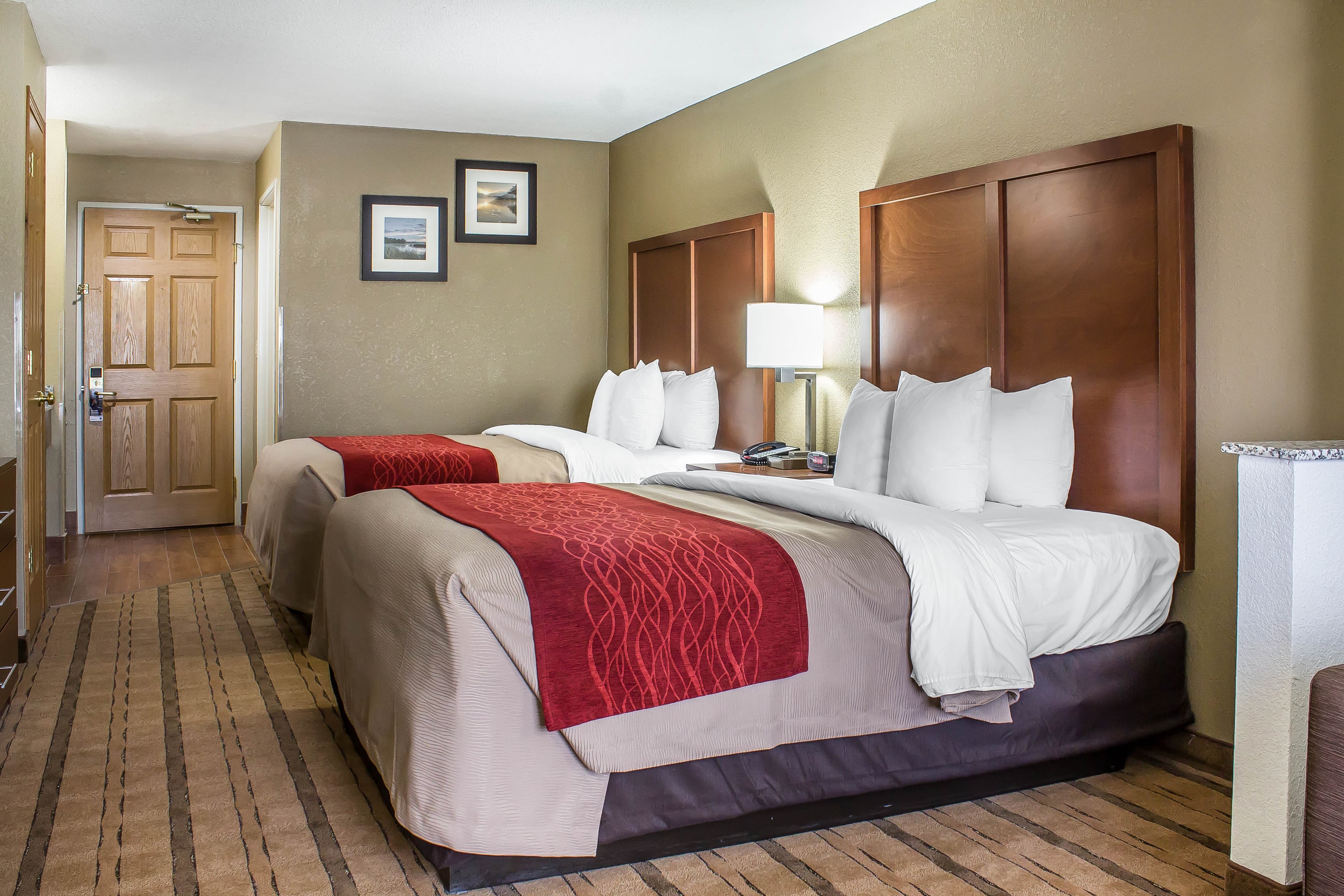 Comfort Inn & Suites Cedar Rapids North - Collins Road — 37