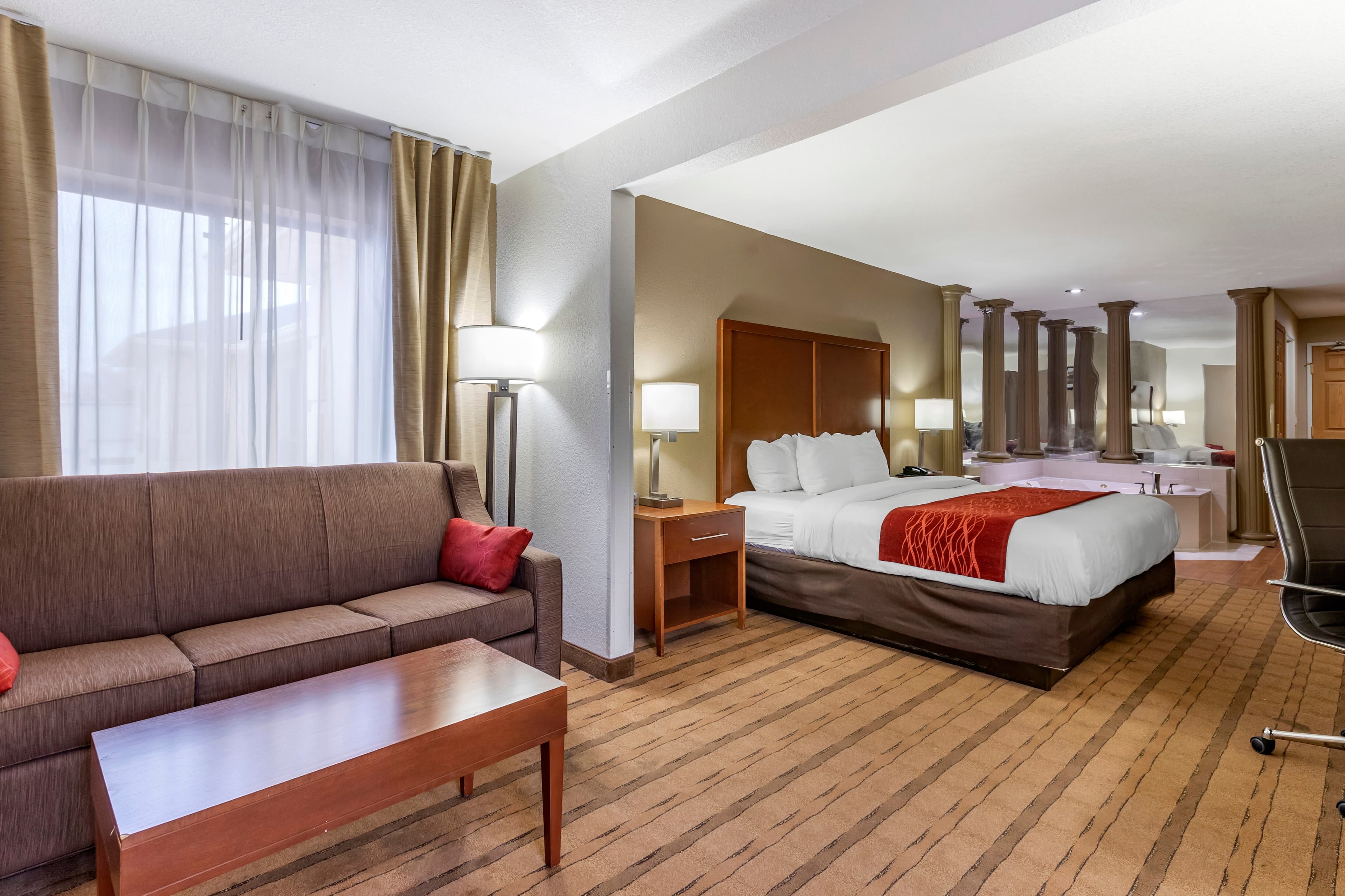 Comfort Inn & Suites Cedar Rapids North - Collins Road — 33