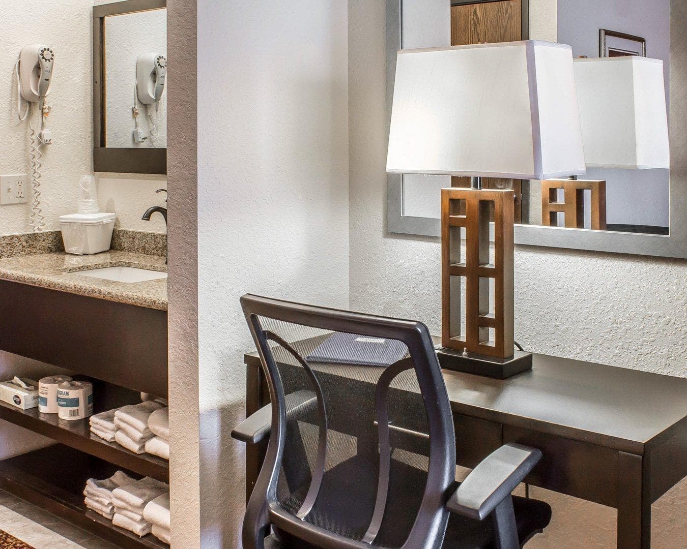 Rodeway Inn & Suites near Okoboji Lake - Image 3