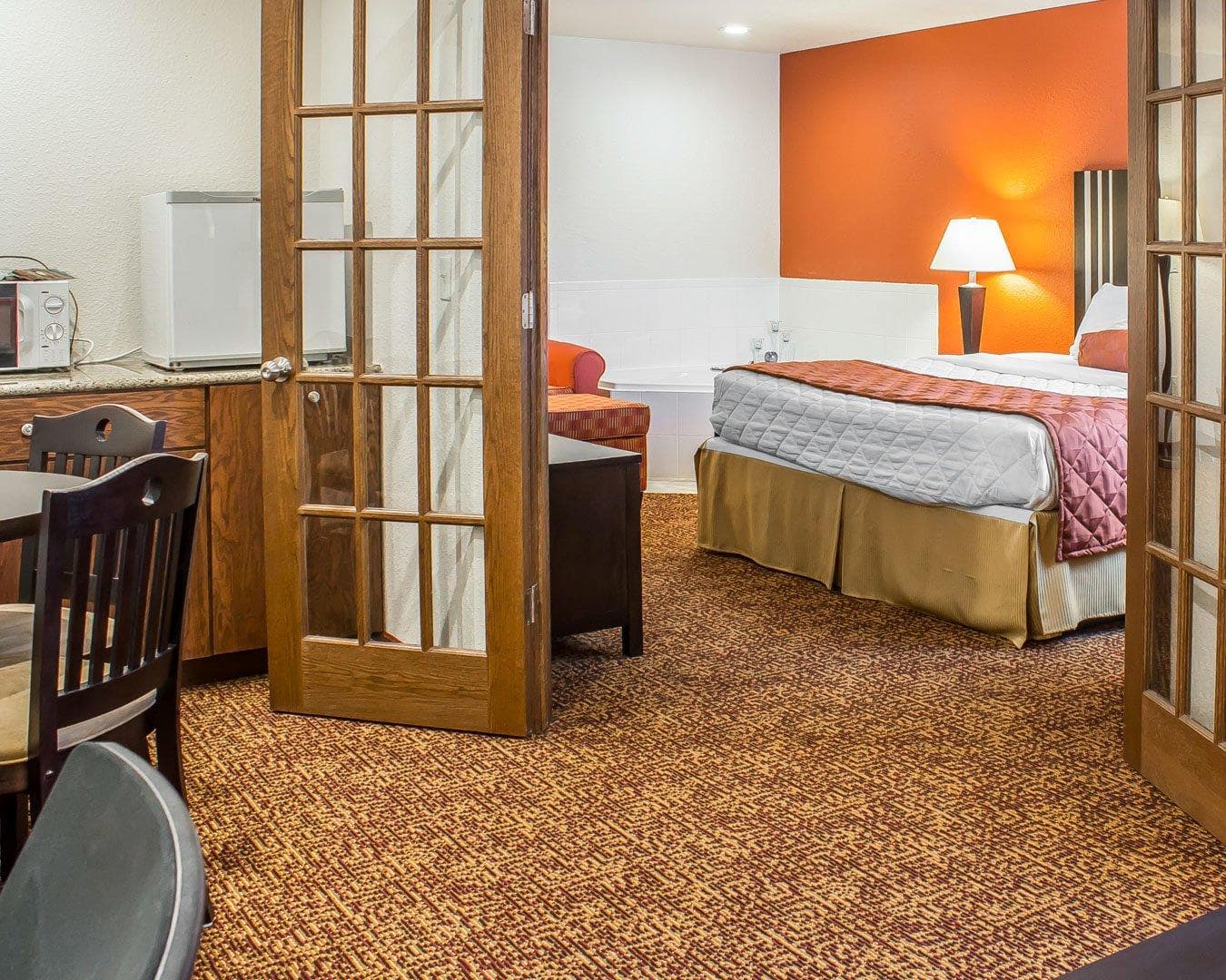 Rodeway Inn & Suites near Okoboji Lake — 17