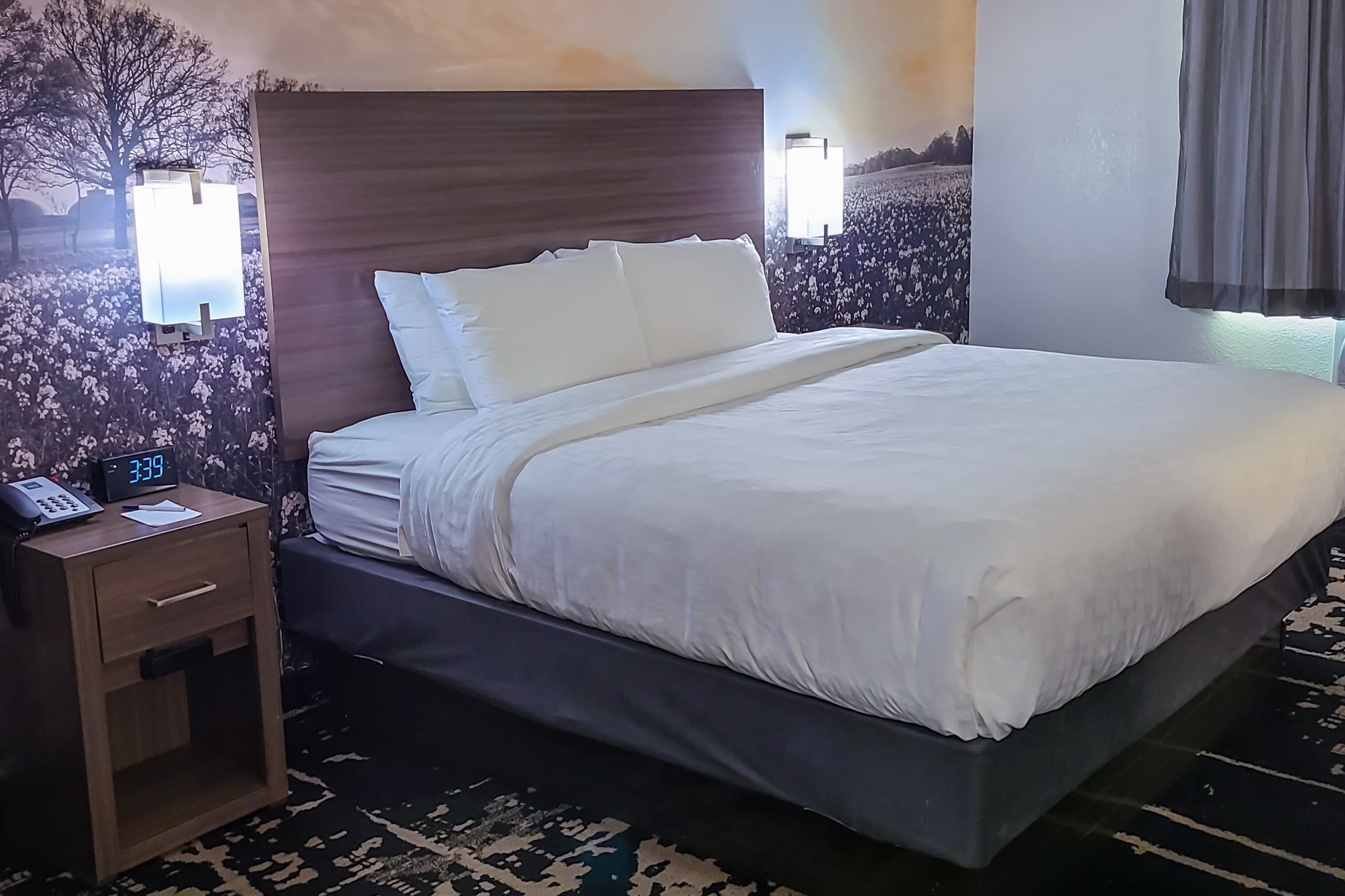 Clarion Pointe Bettendorf - Quad Cities — 9