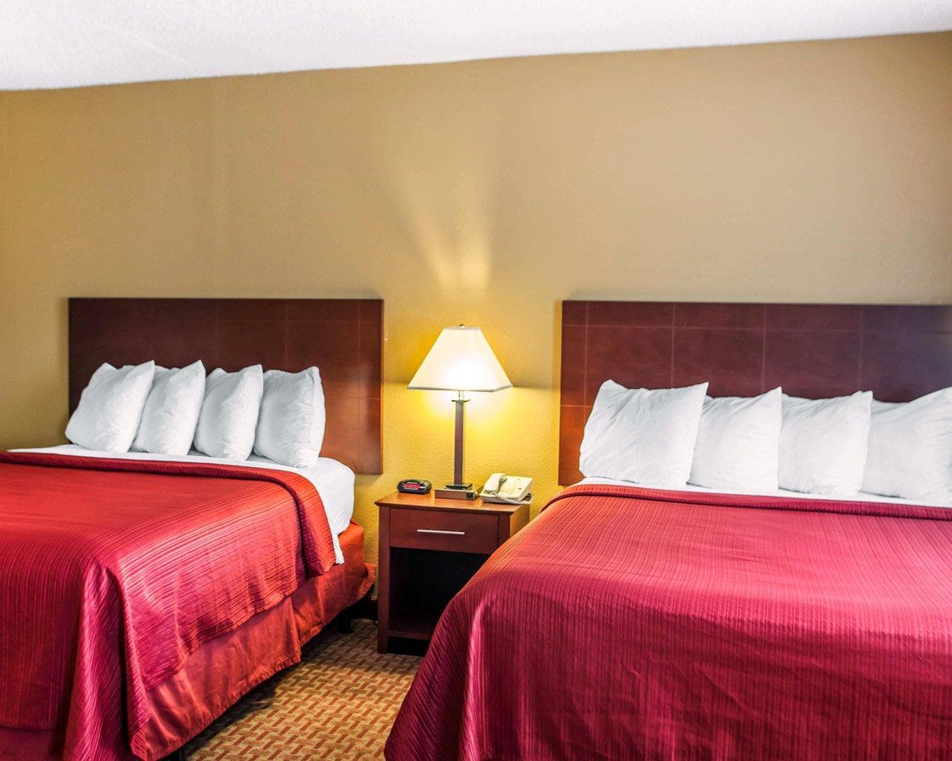 Quality Inn & Suites Davenport near I-80 — 6