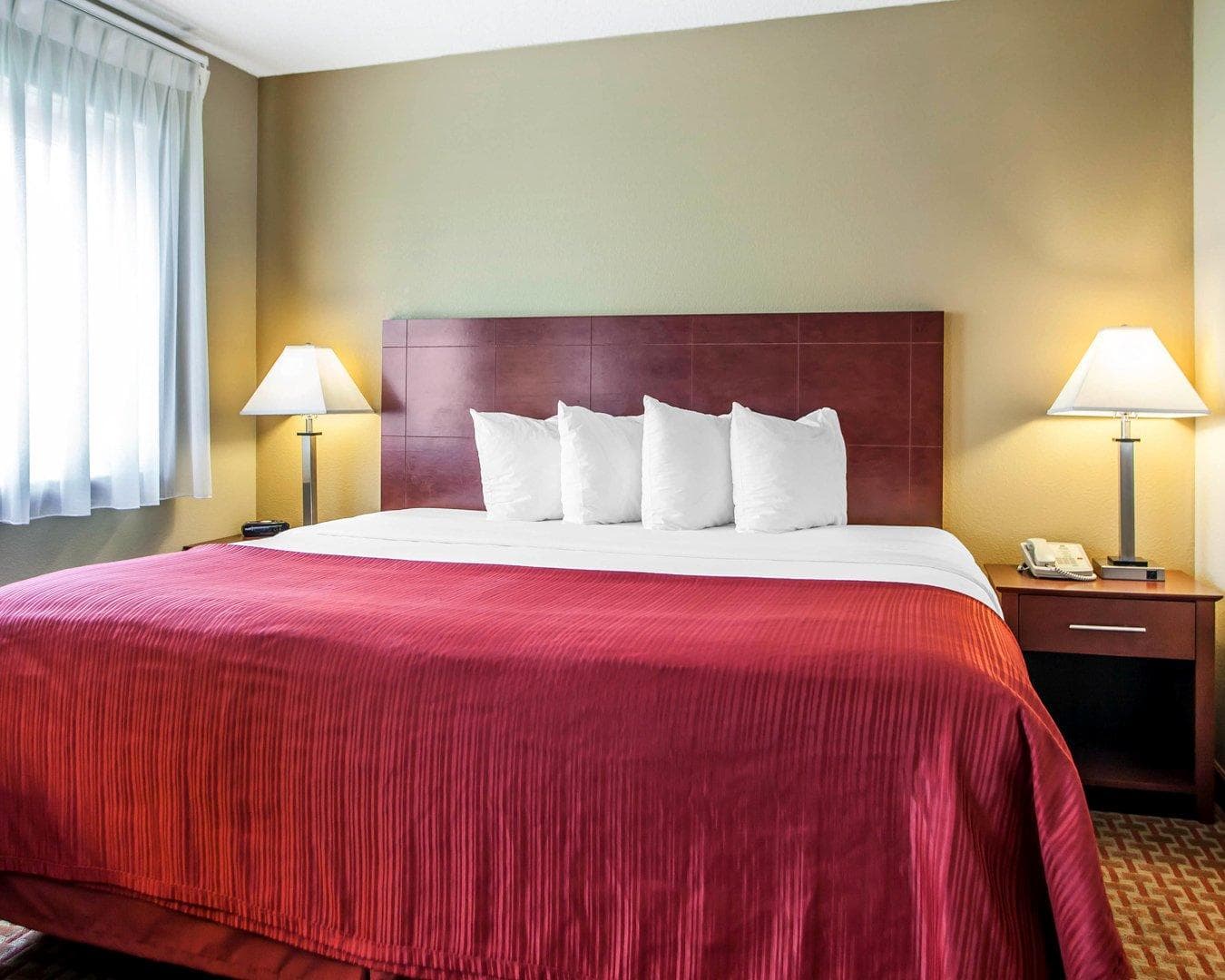 Quality Inn & Suites Davenport near I-80 — 10