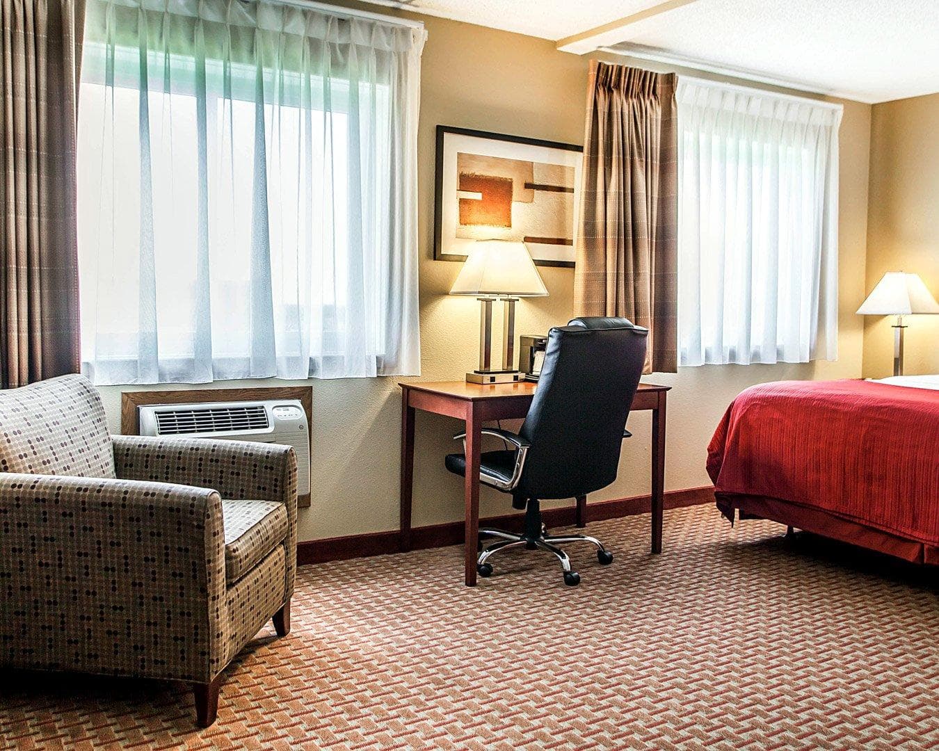 Quality Inn & Suites Davenport near I-80 — 11