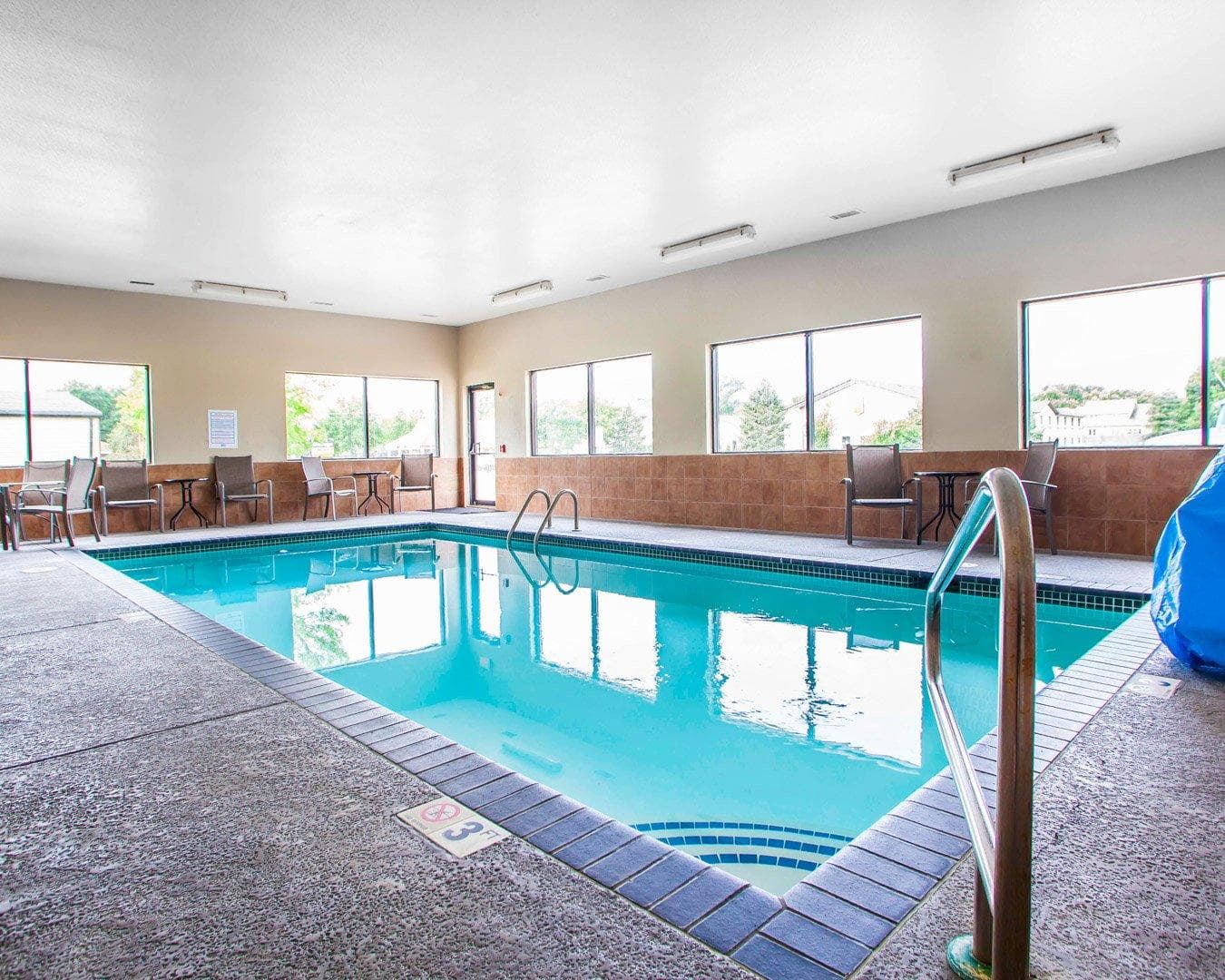 Quality Inn & Suites Ankeny-Des Moines - Image 1