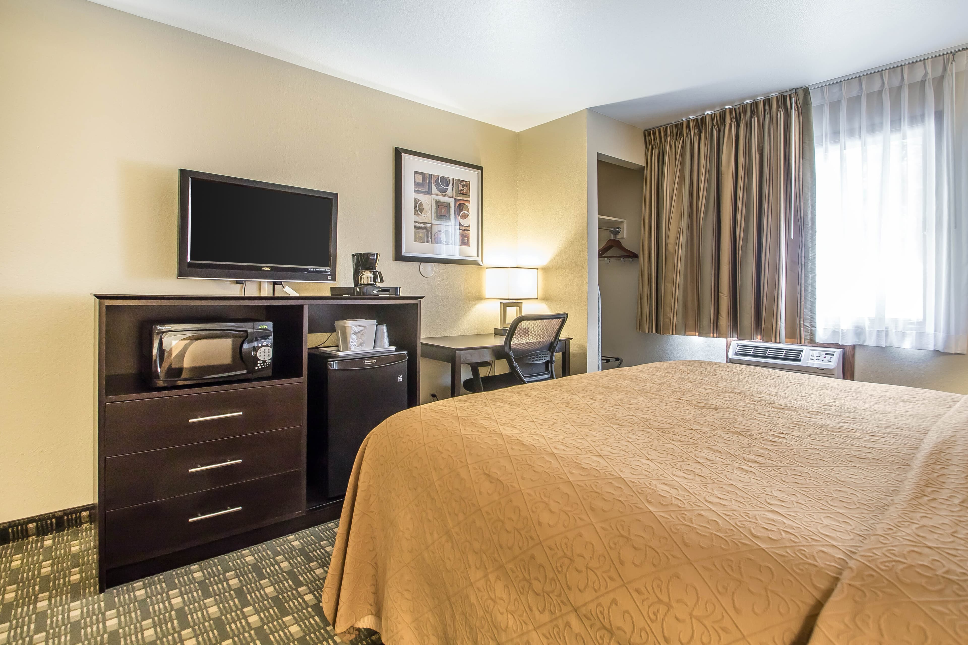 Quality Inn & Suites Decorah — 8