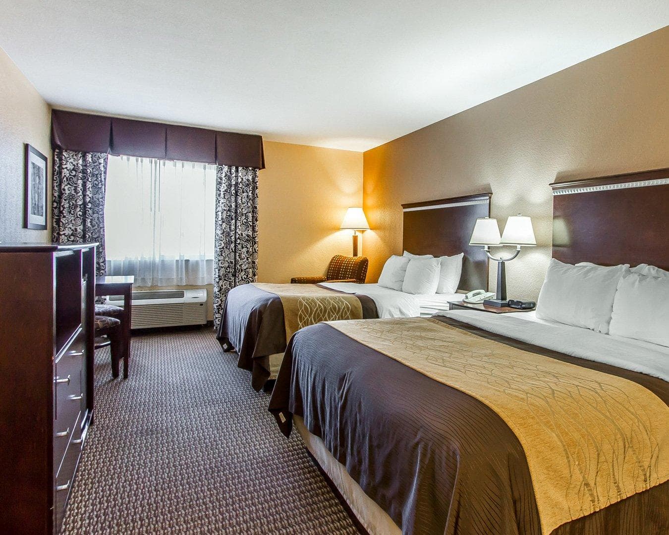 Quality Inn & Suites Mount Pleasant - Image 3