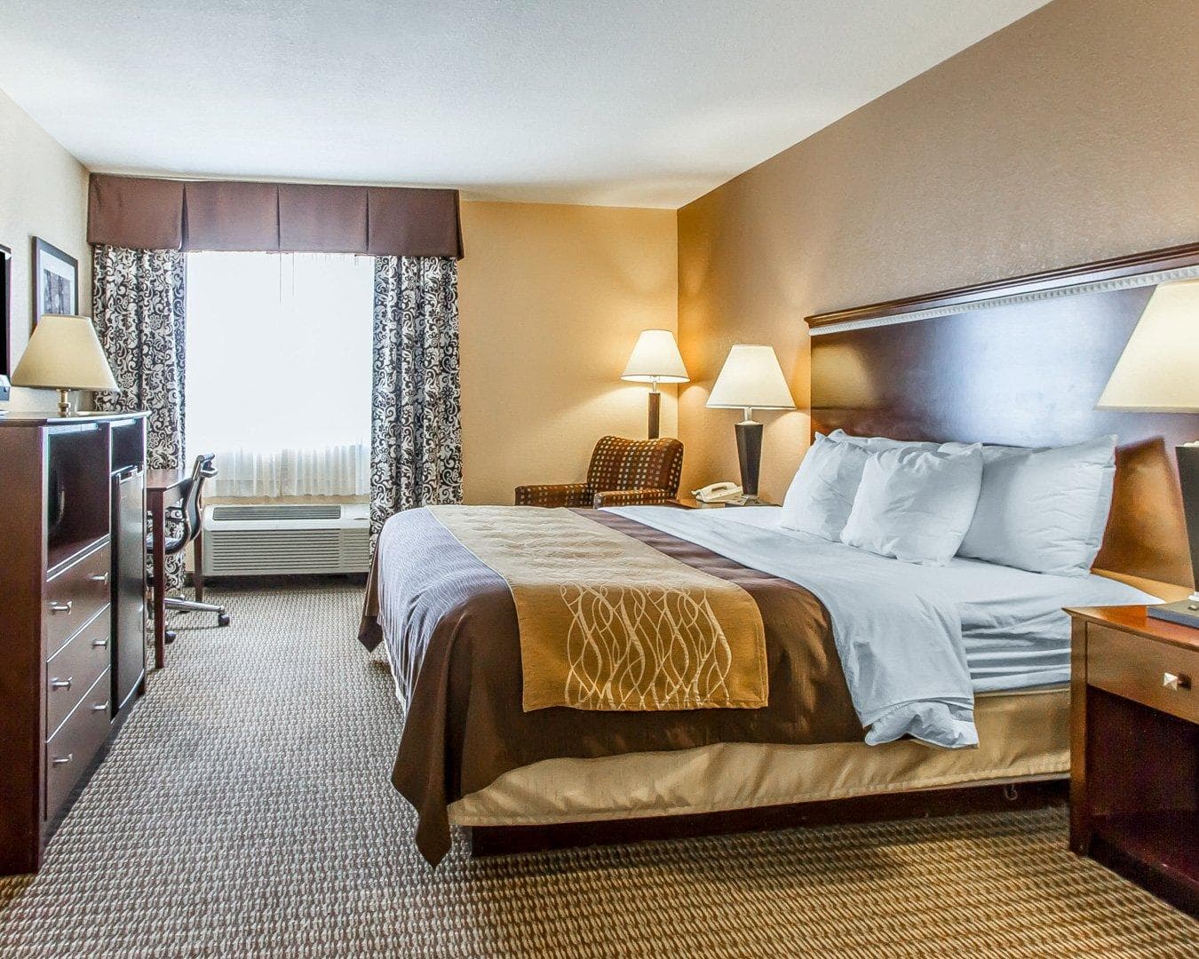 Quality Inn & Suites Mount Pleasant — 8