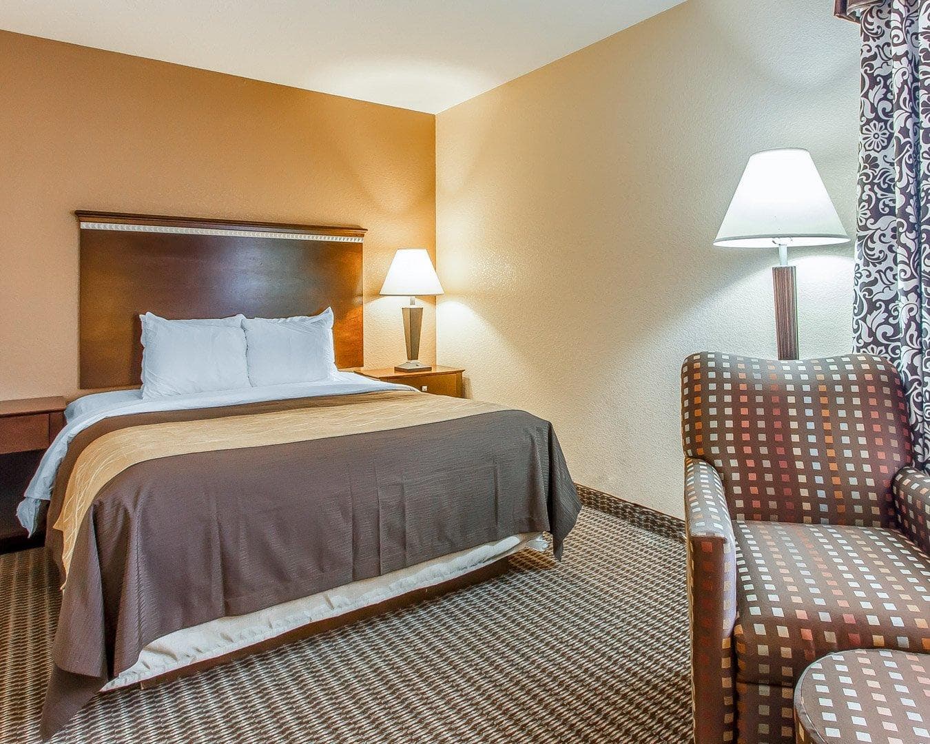 Quality Inn & Suites Mount Pleasant — 29