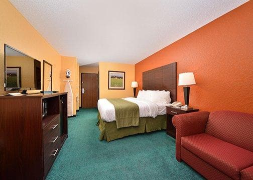 Quality Inn & Suites Grinnell near University — 6