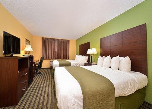 Quality Inn & Suites Grinnell near University — 8