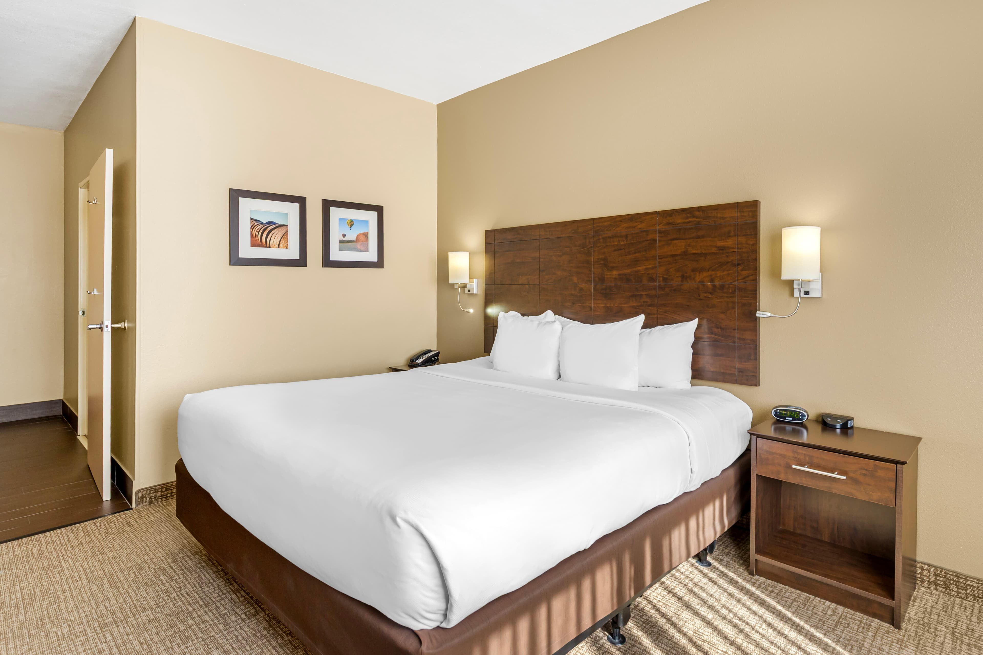 Comfort Inn & Suites Waterloo - Cedar Falls — 7