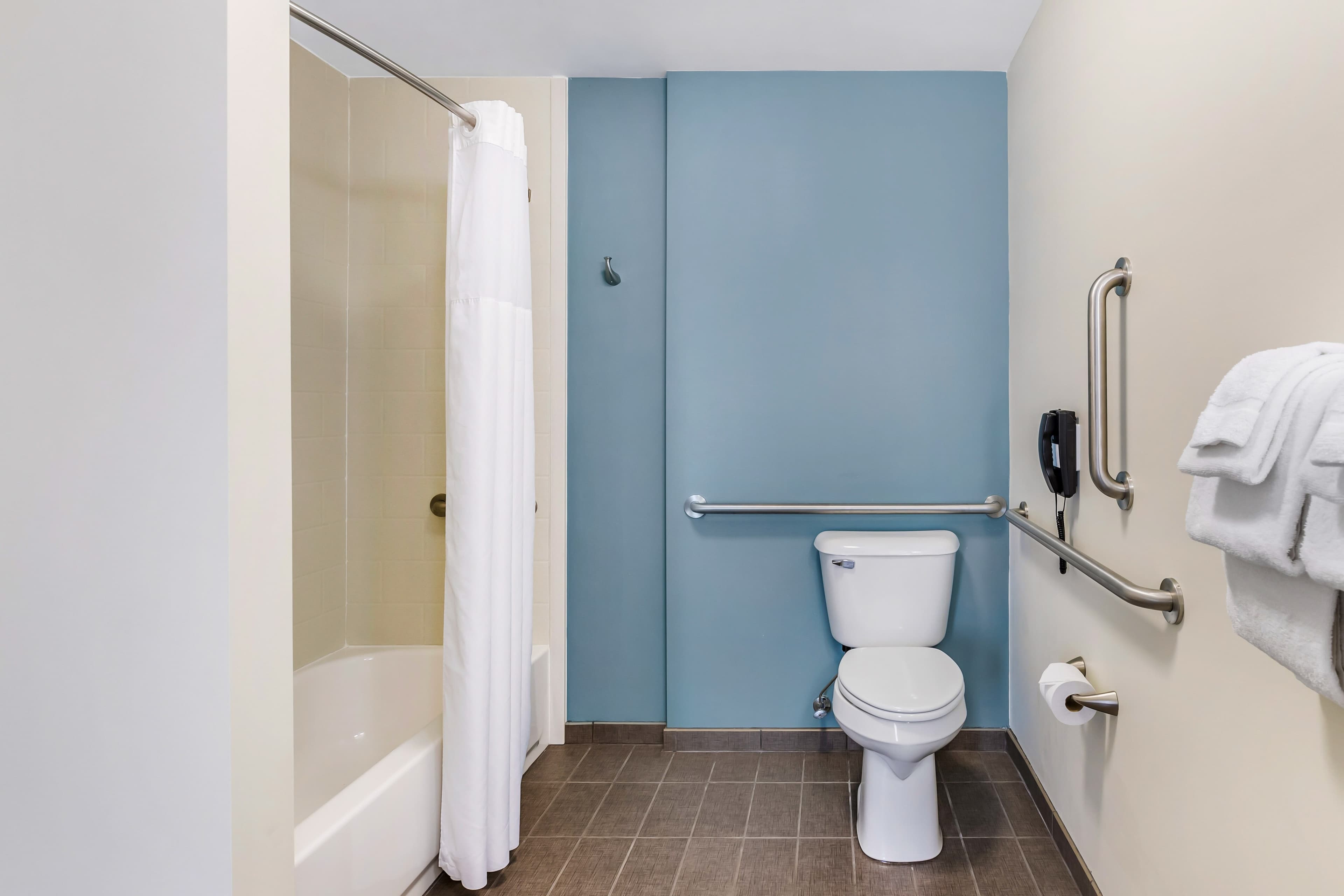Sleep Inn & Suites Ames near ISU Campus — 10