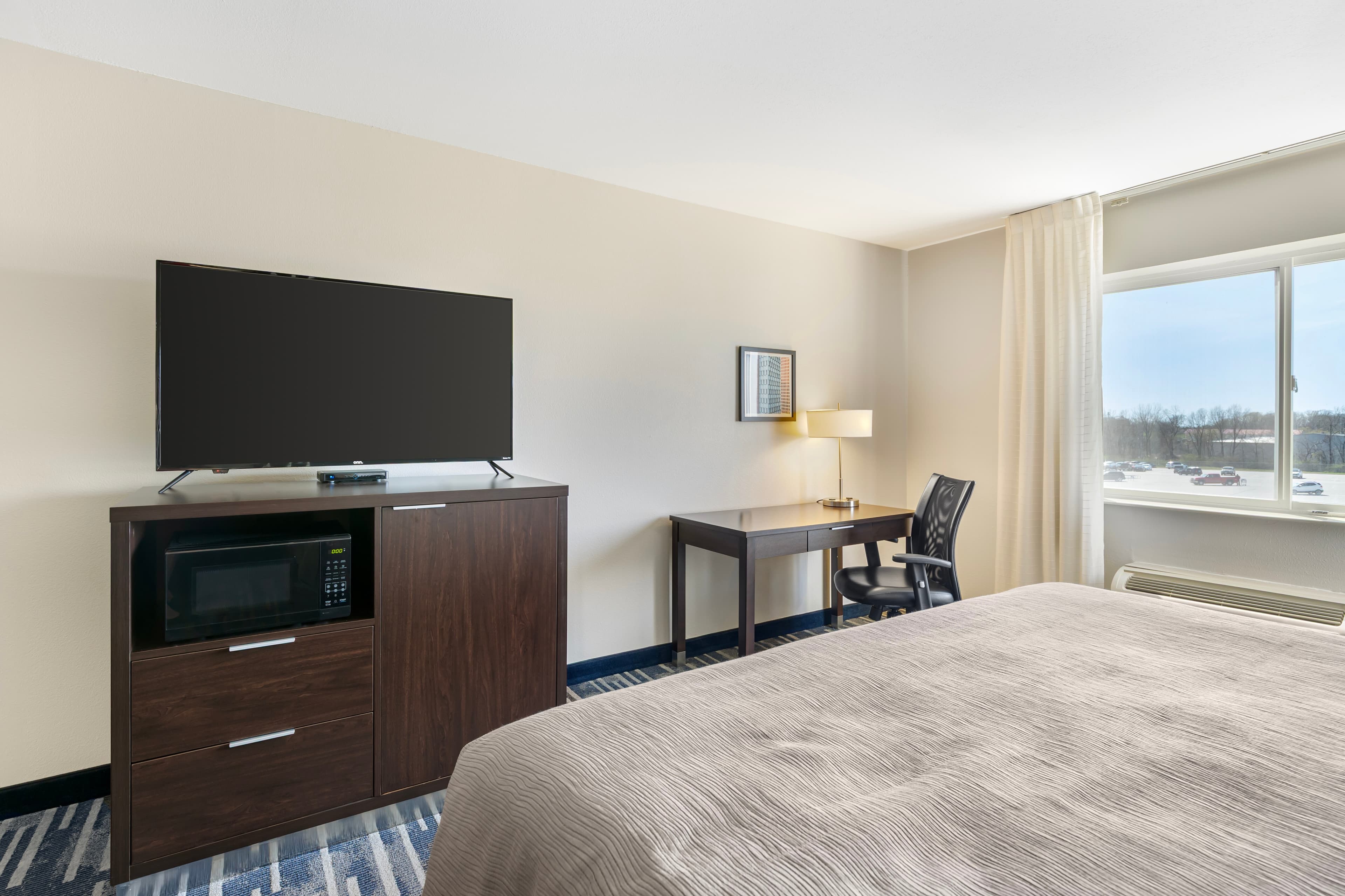 Quality Inn & Suites Keokuk North - Image 5