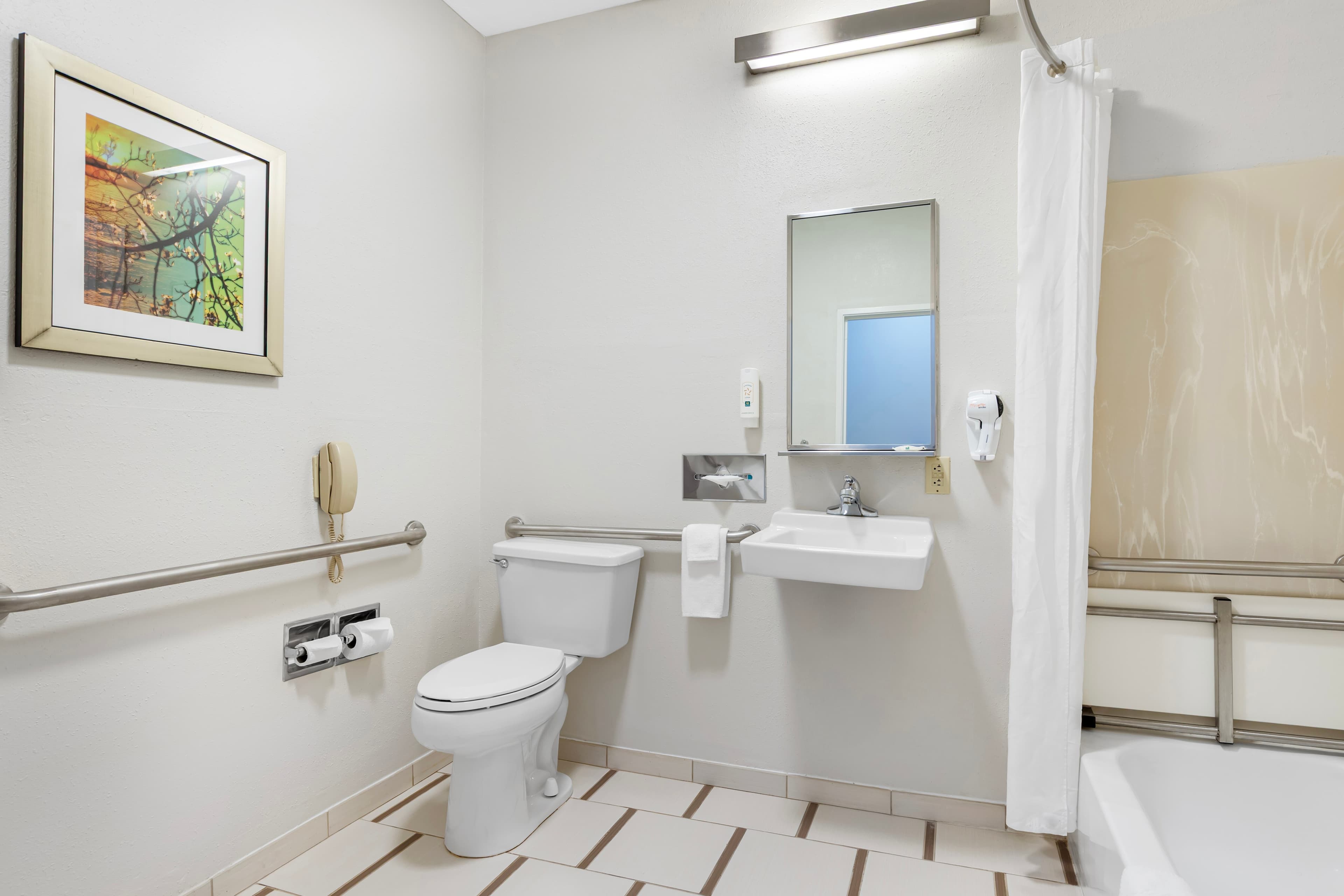 Quality Inn & Suites Keokuk North — 9