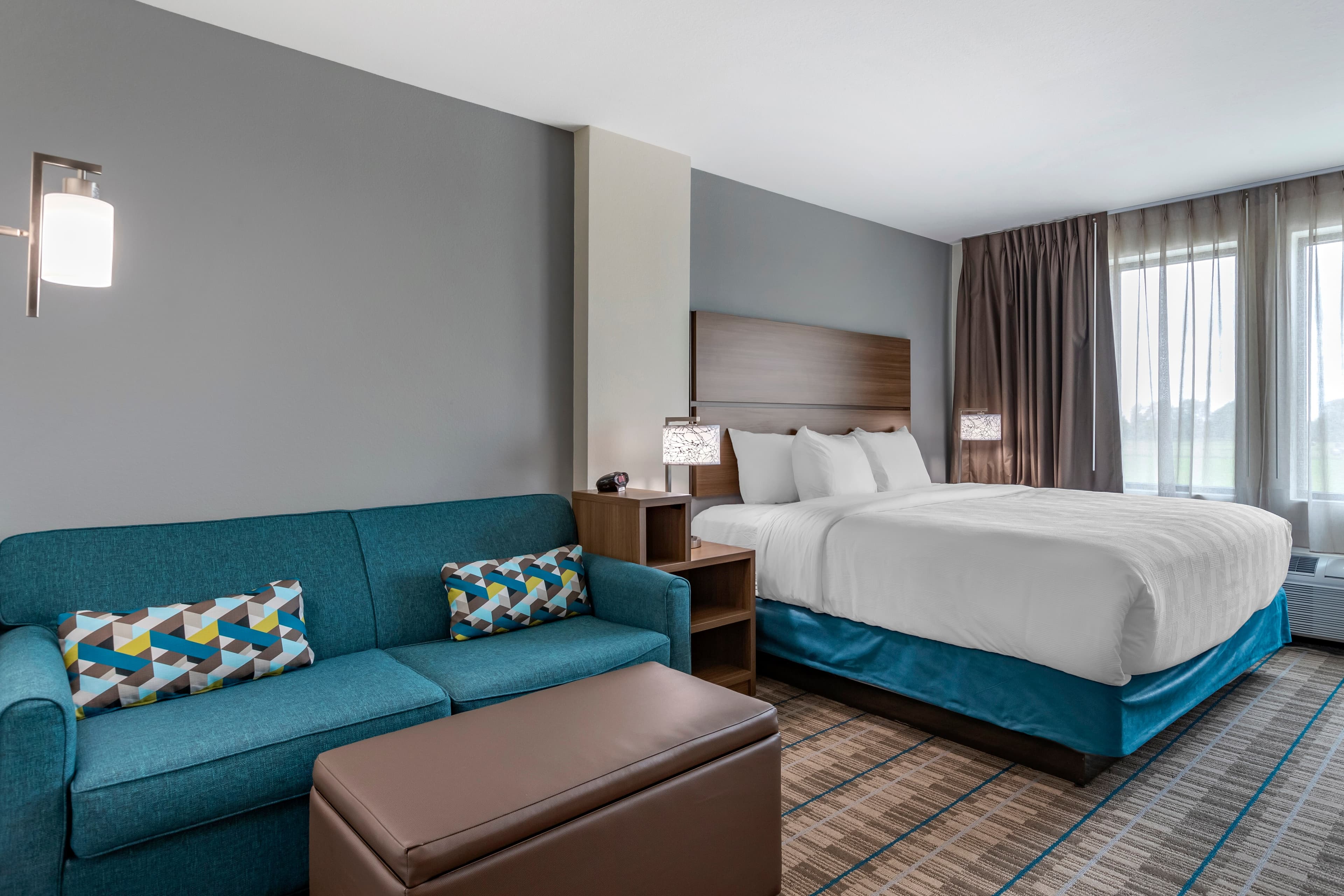 MainStay Suites Waukee-West Des Moines - Image 3