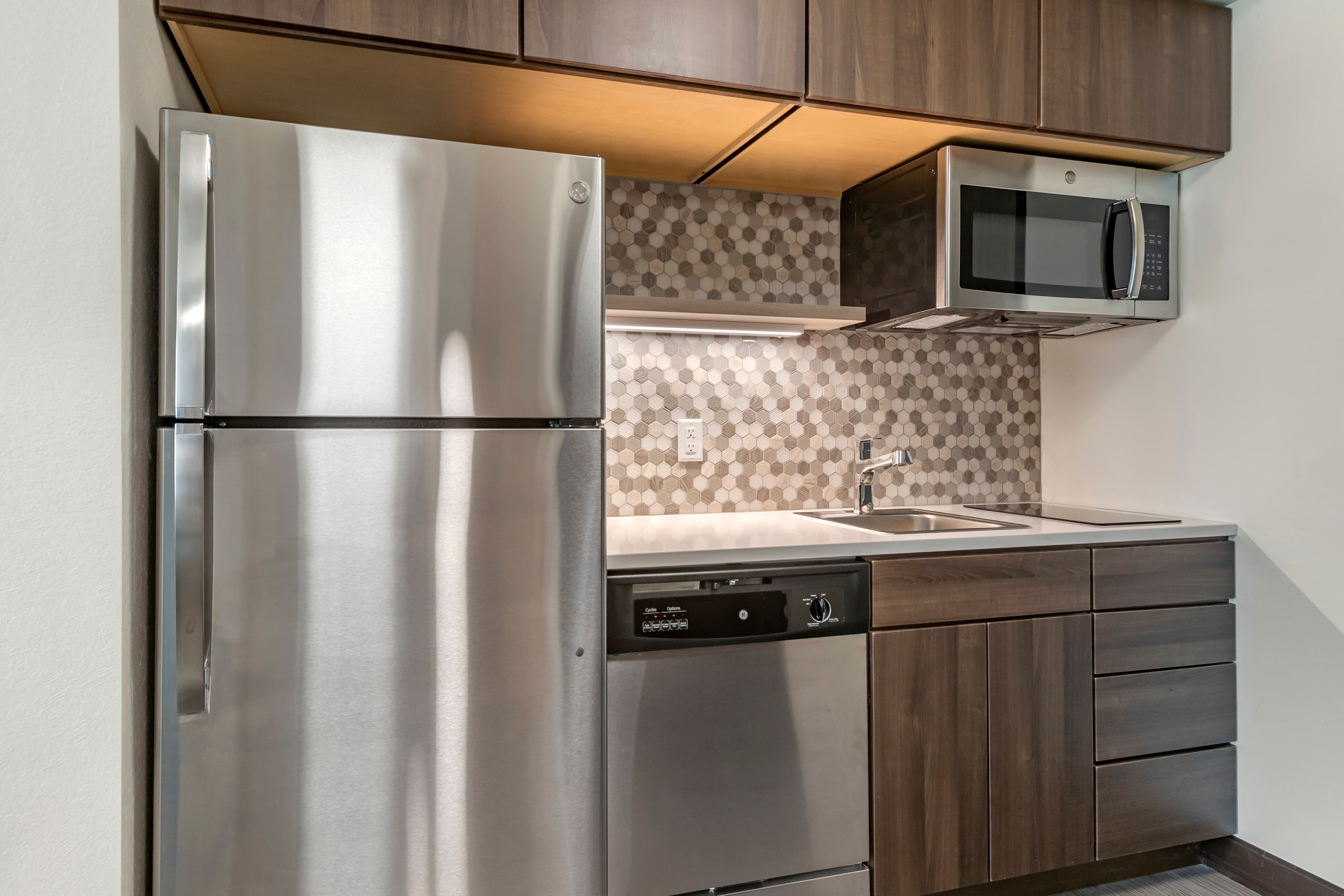 MainStay Suites Waukee-West Des Moines - Image 4