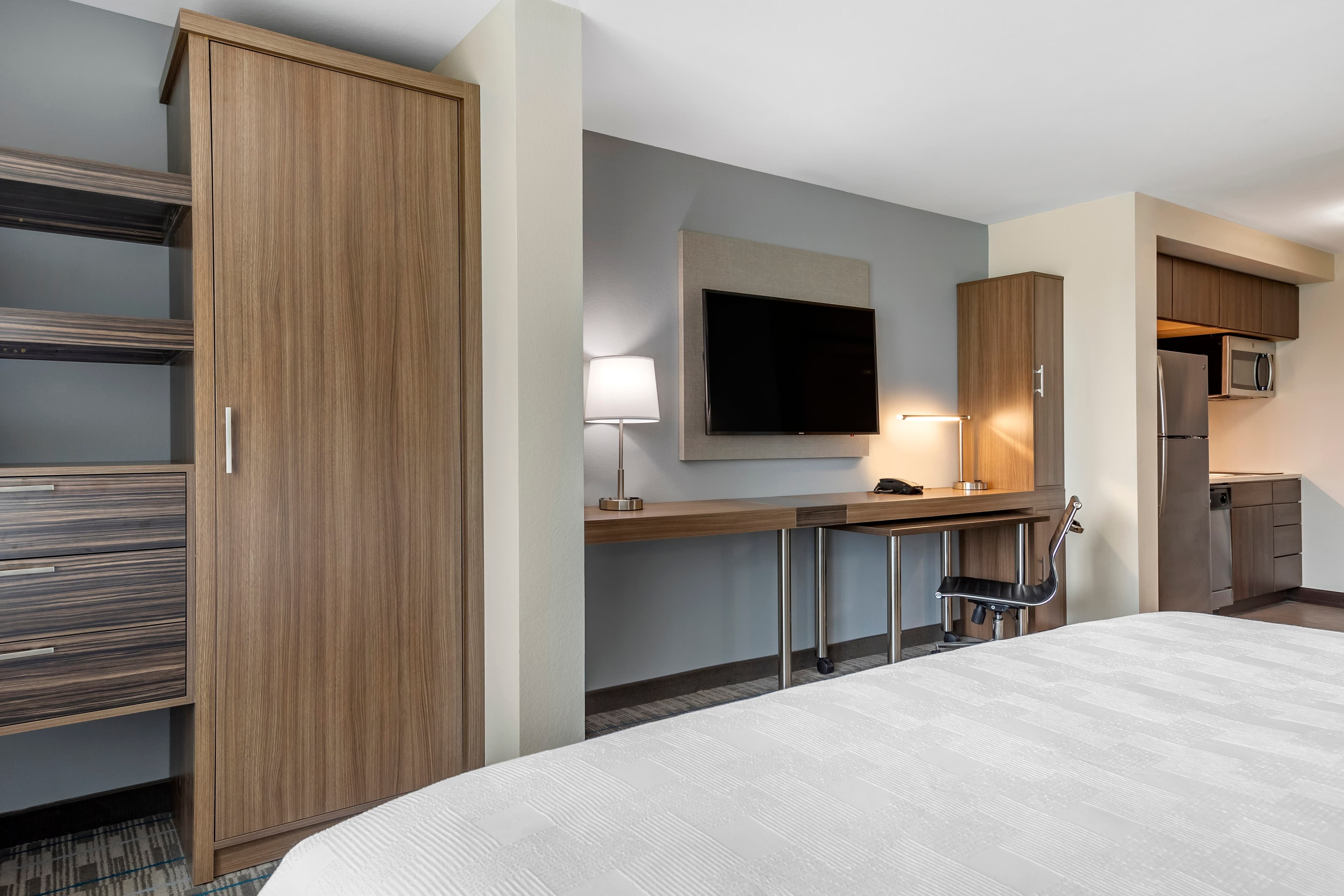 MainStay Suites Waukee-West Des Moines - Image 1