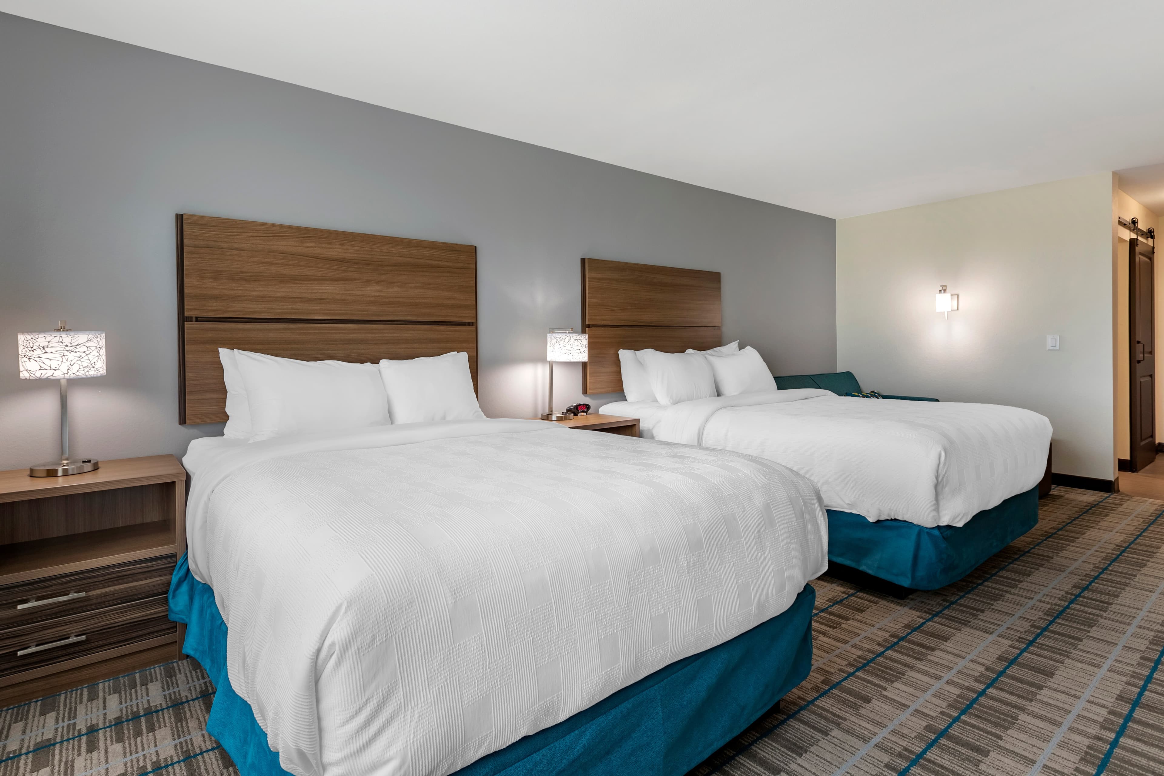 MainStay Suites Waukee-West Des Moines — 8