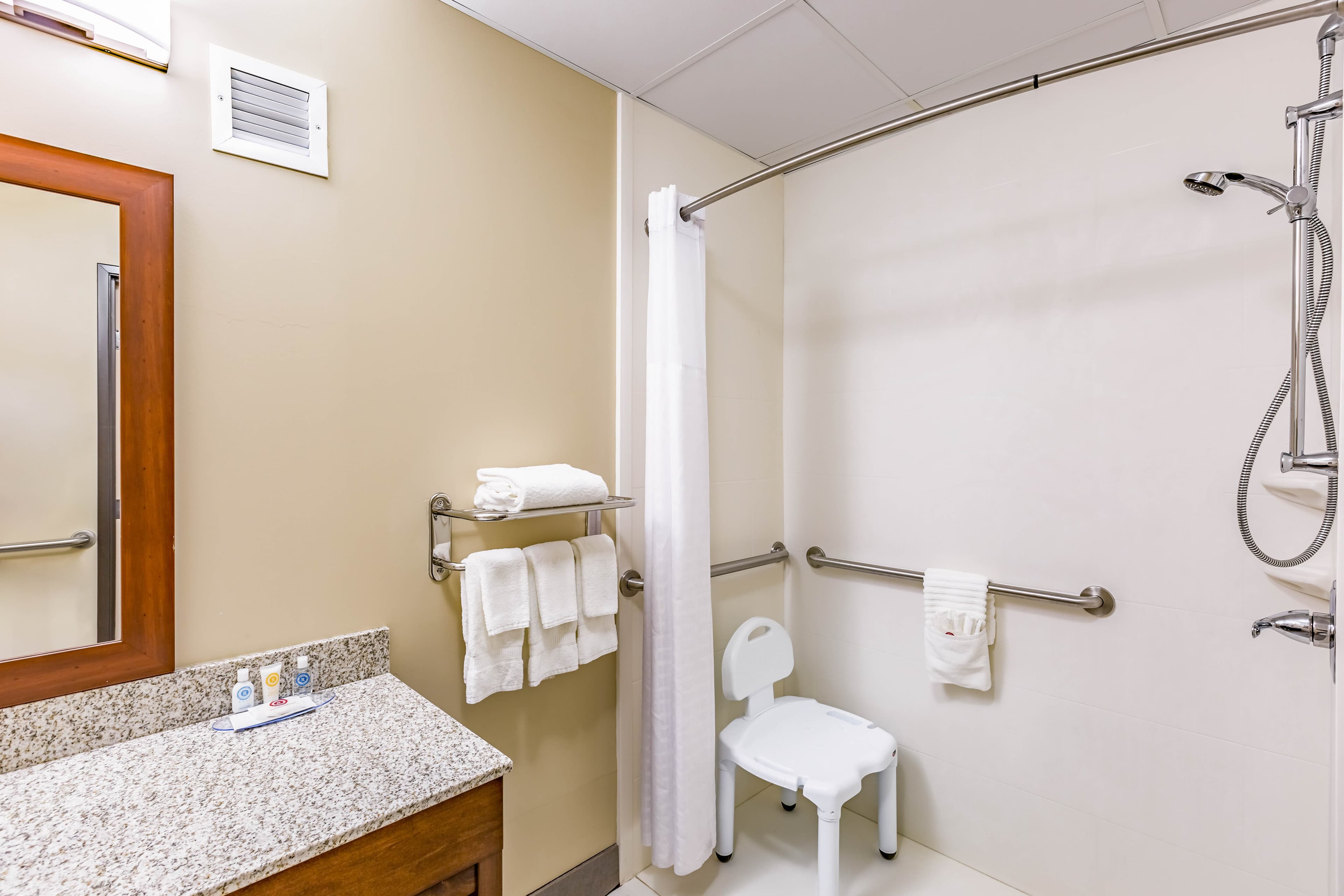 Comfort Inn Altoona-Des Moines — 7