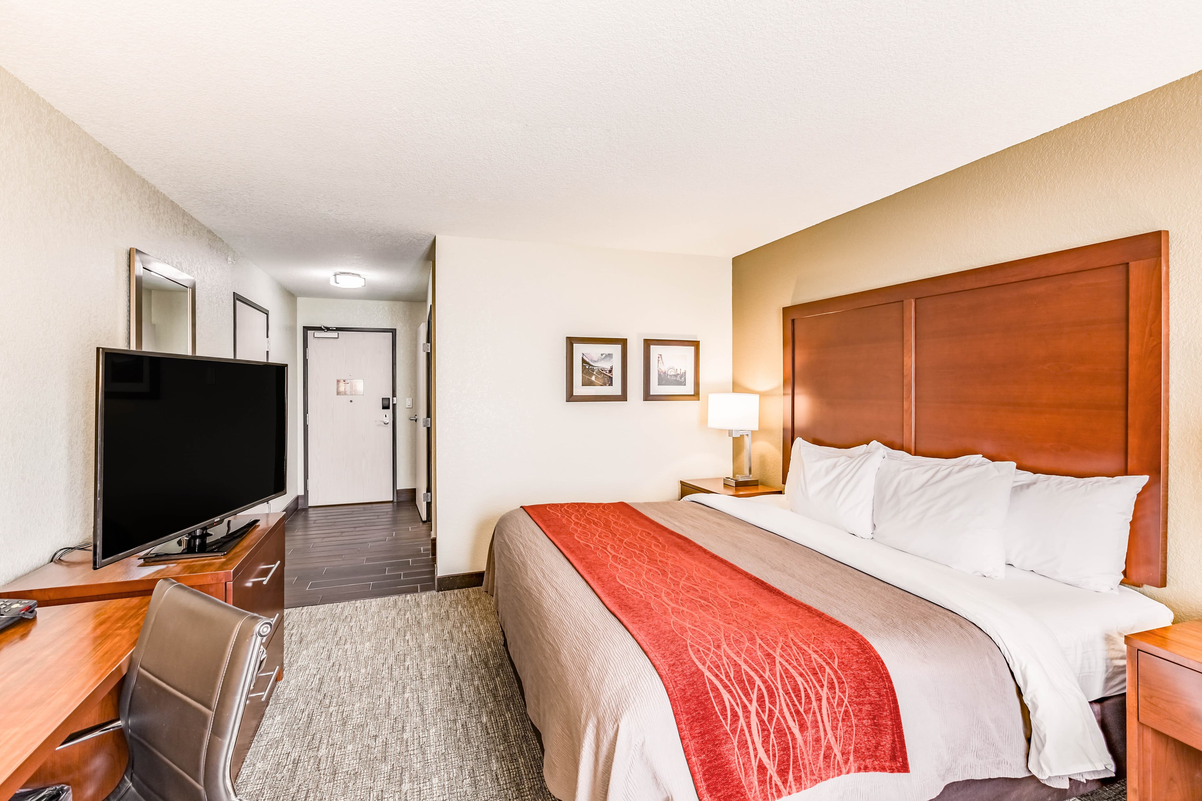 Comfort Inn Altoona-Des Moines - Image 3
