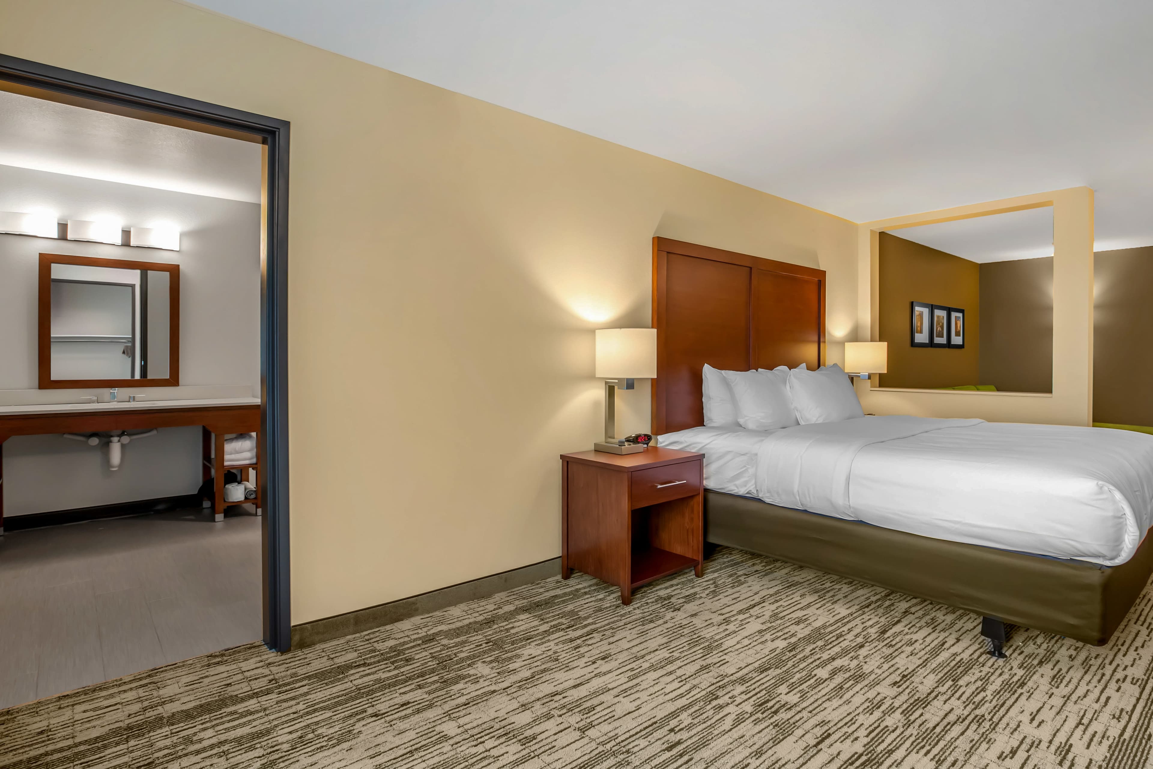 Comfort Inn & Suites Ames near ISU Campus — 13