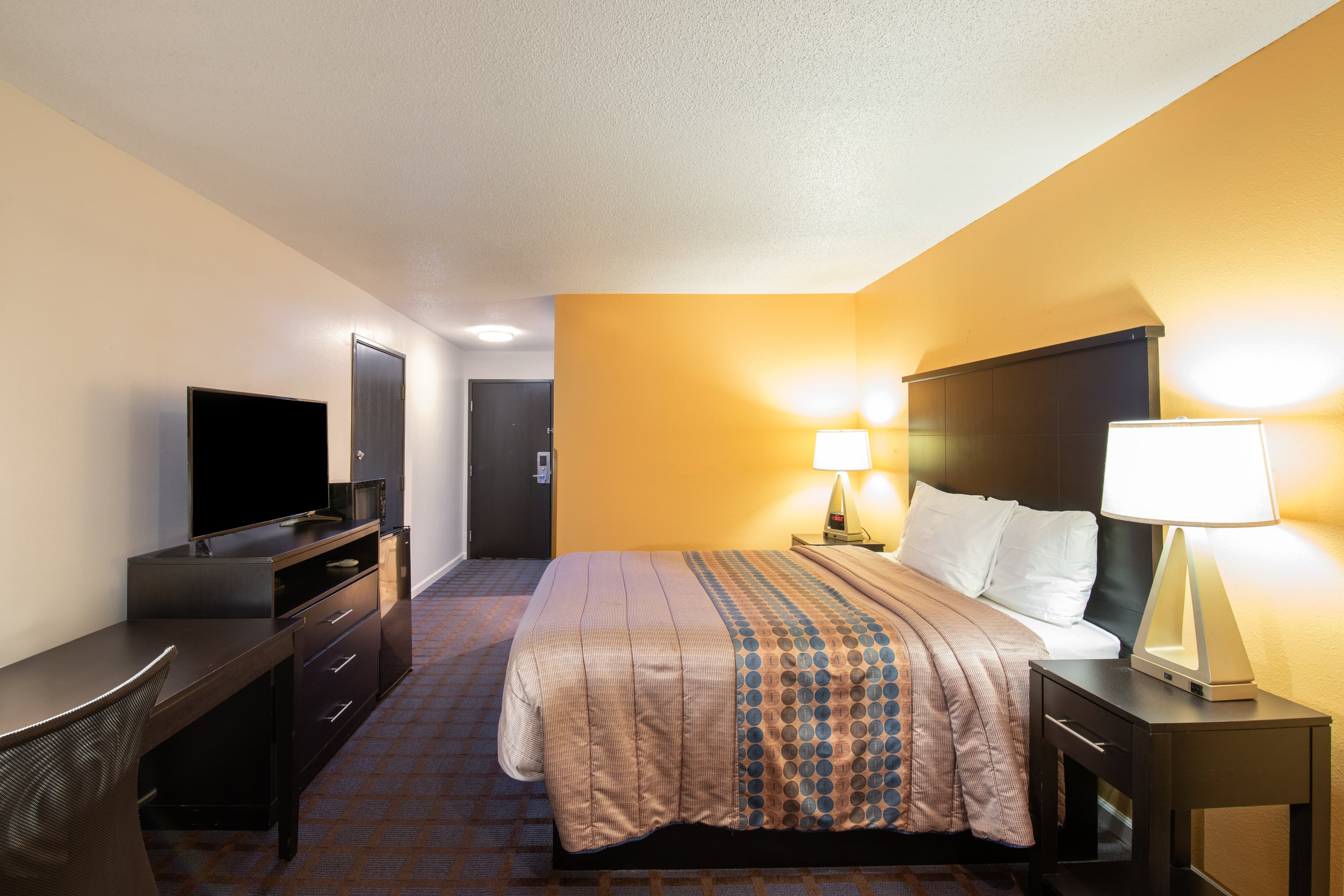 Rodeway Inn Red Oak - Image 4