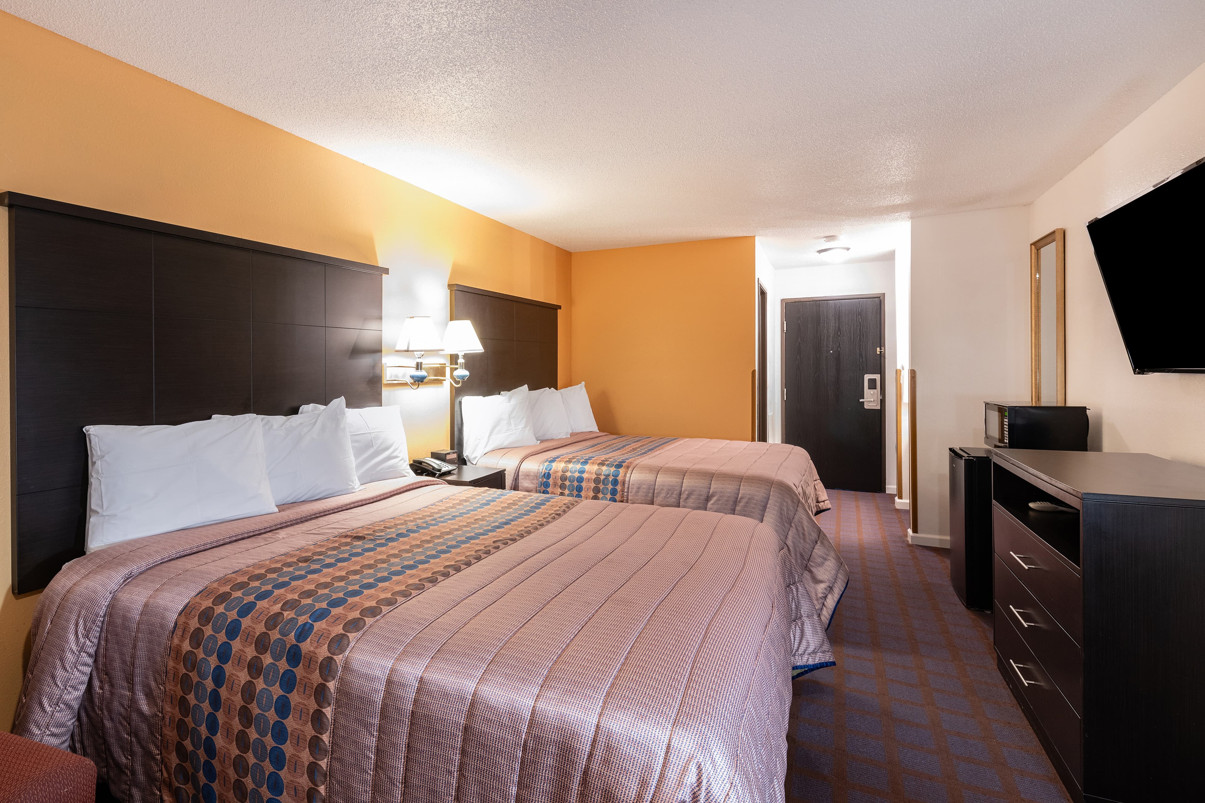 Rodeway Inn Red Oak — 13