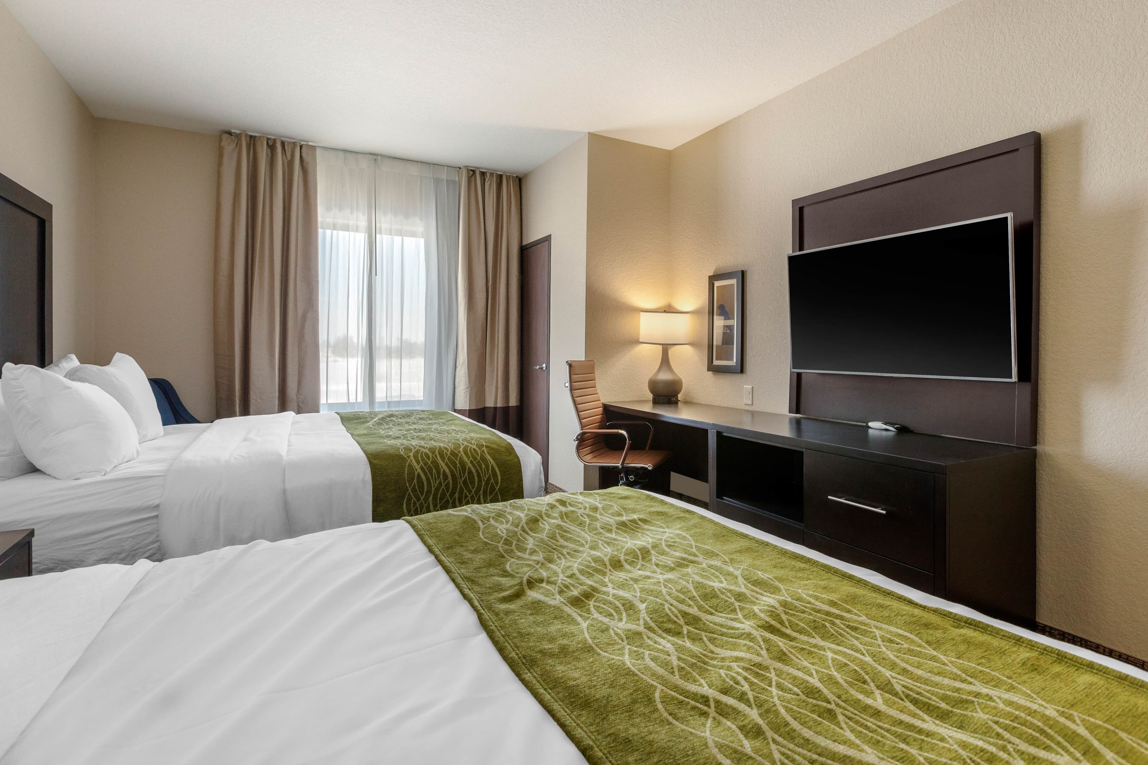 Comfort Inn & Suites Cedar Rapids CID Eastern Iowa Airport — 13