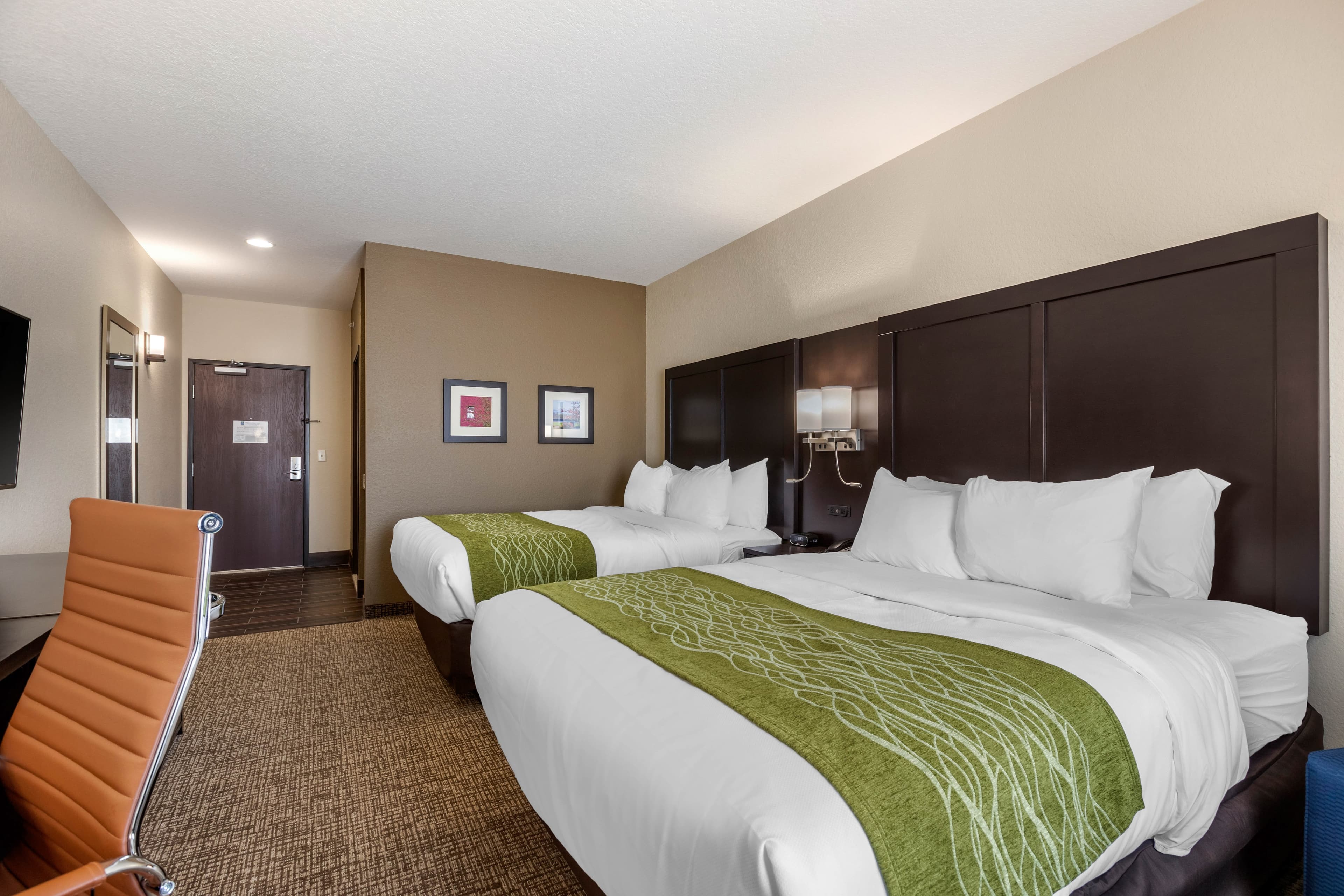 Comfort Inn & Suites Cedar Rapids CID Eastern Iowa Airport — 15