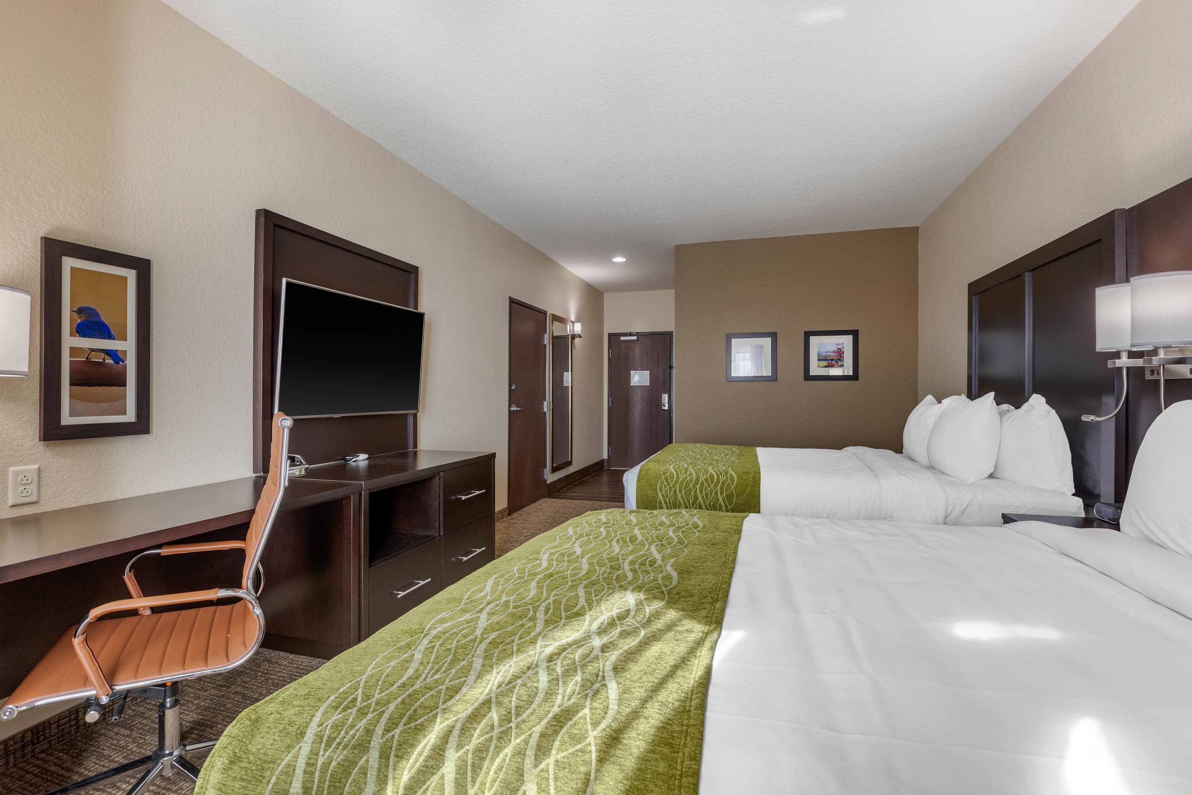 Comfort Inn & Suites Cedar Rapids CID Eastern Iowa Airport — 33