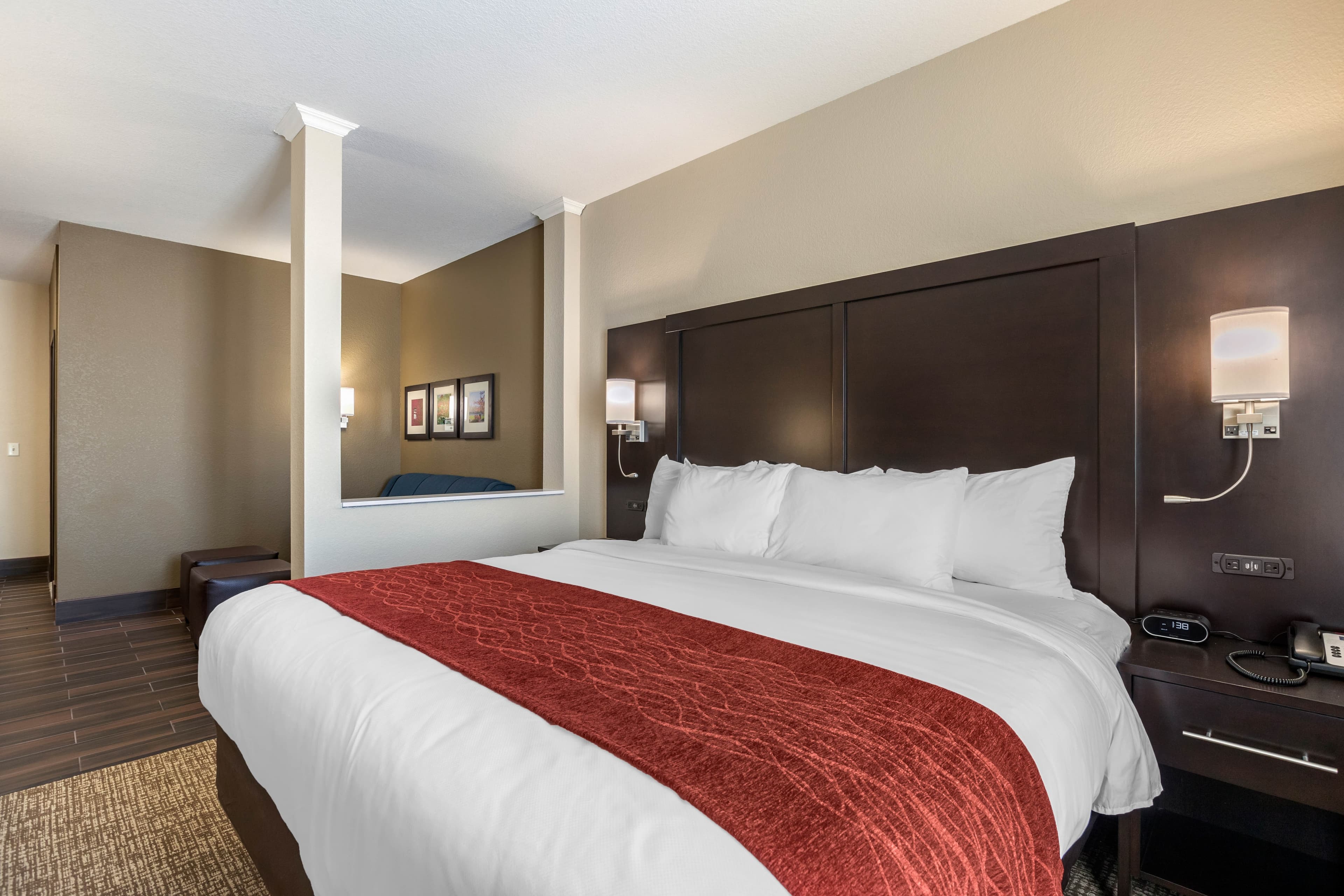 Comfort Inn & Suites Cedar Rapids CID Eastern Iowa Airport — 38