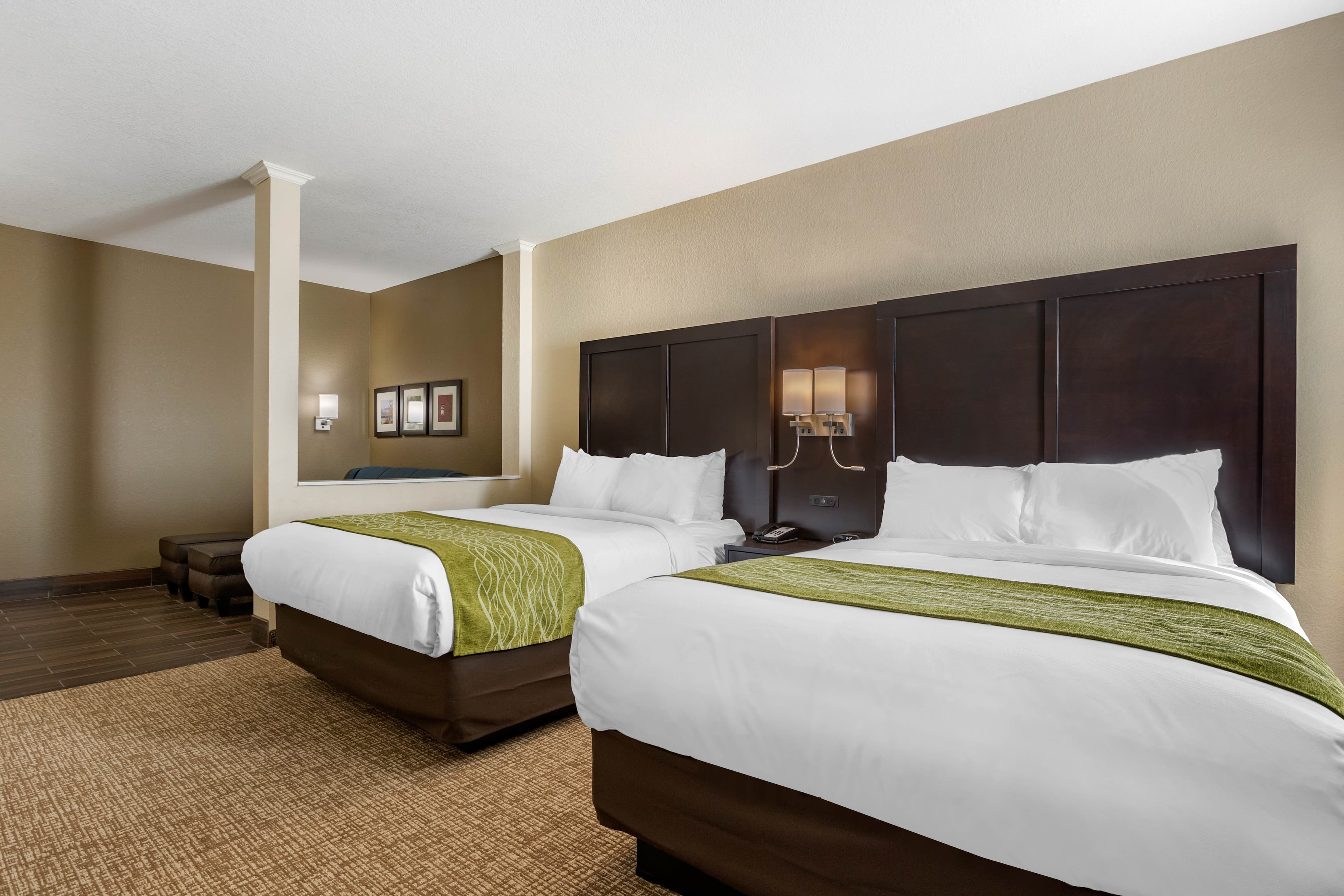 Comfort Inn & Suites Cedar Rapids CID Eastern Iowa Airport — 42